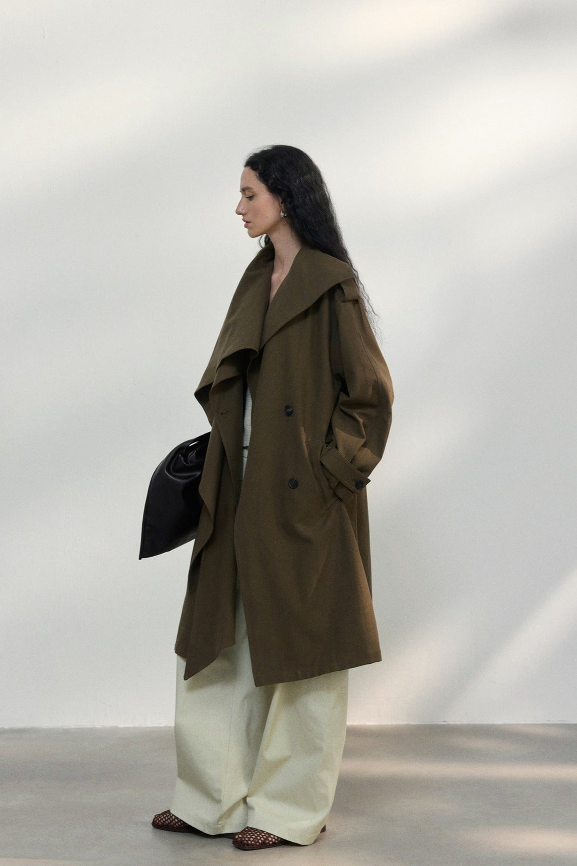 Gabardina romántica de largo medio con cuello de bufanda | 2 colores