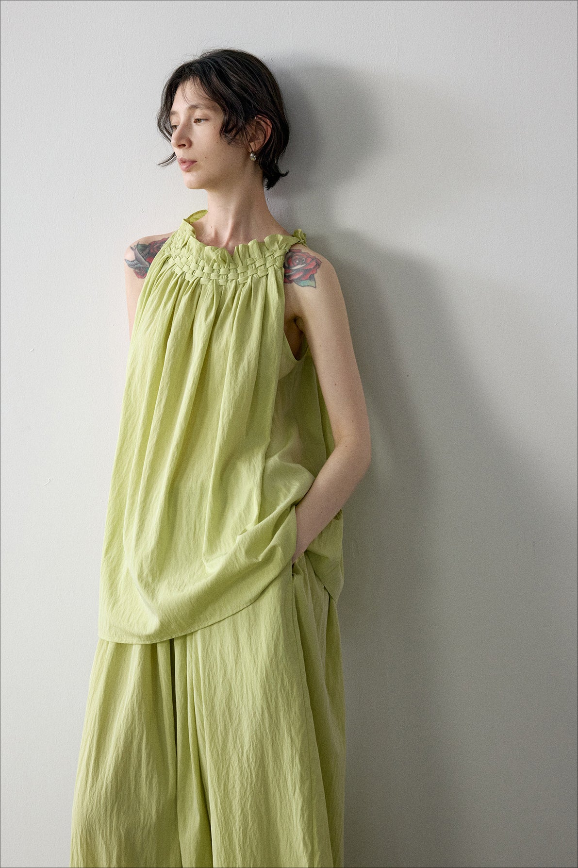 Viscose blend hand-crafted peplum neck vest | 4 color