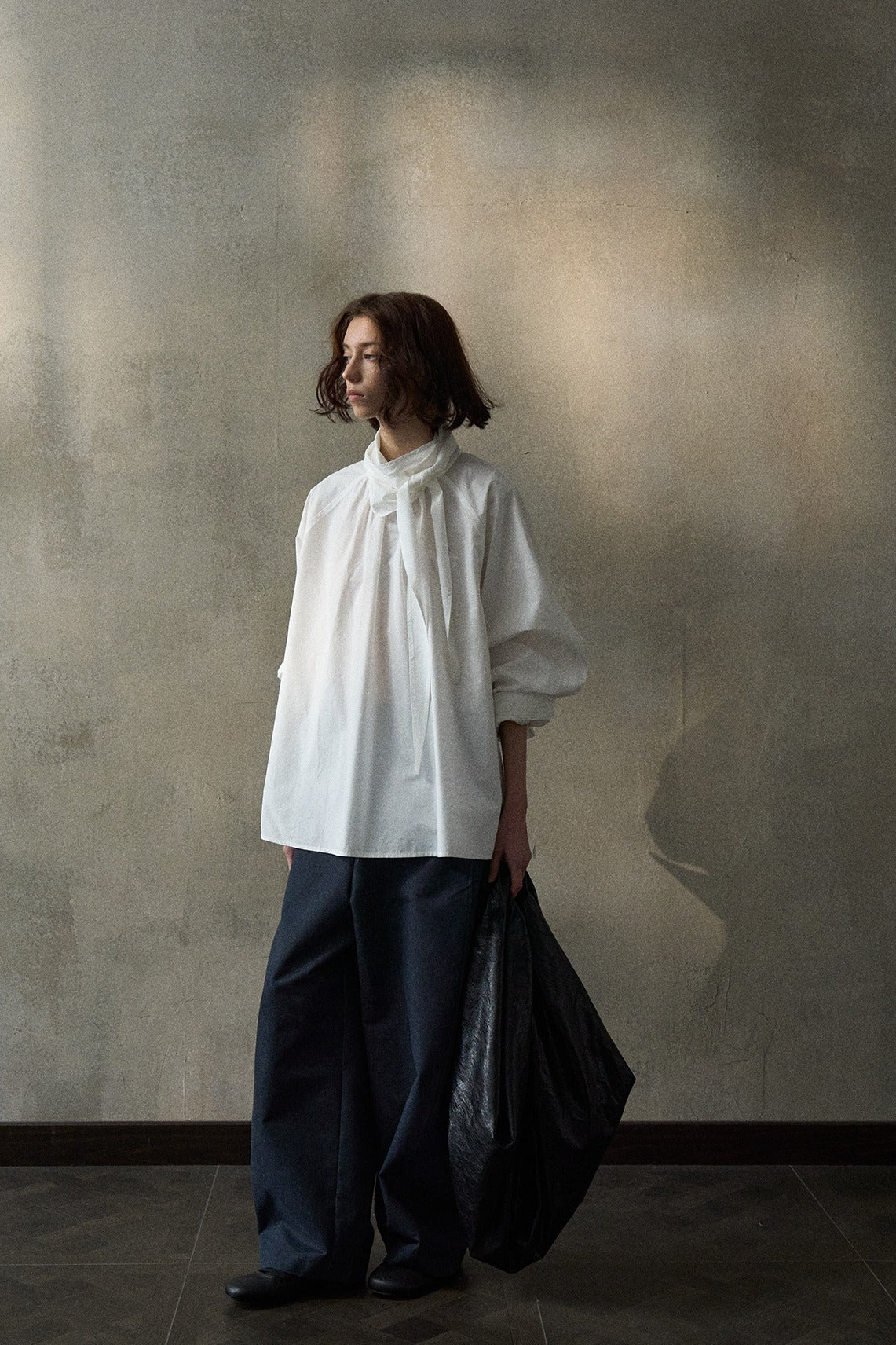 Chemise à col écharpe amovible en mélange de coton | 3 couleurs