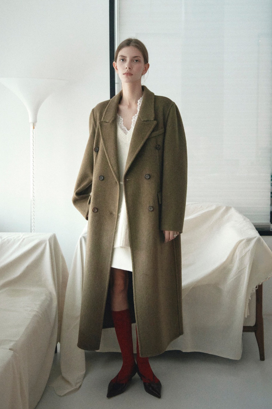 100% wool straight waisted silhouette versatile coat | 4 color