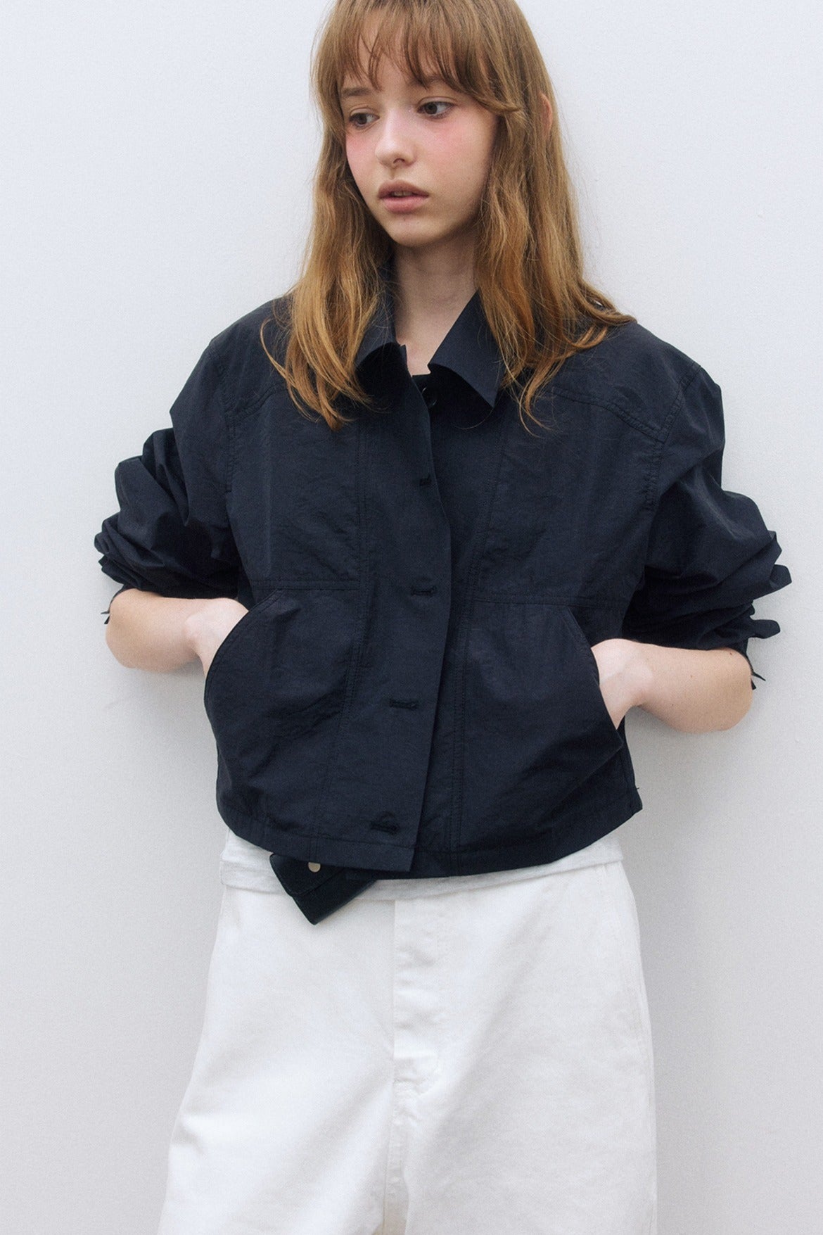 Cotton blend paper-touch fabric cropped throw-on shirt jacket | 3 color