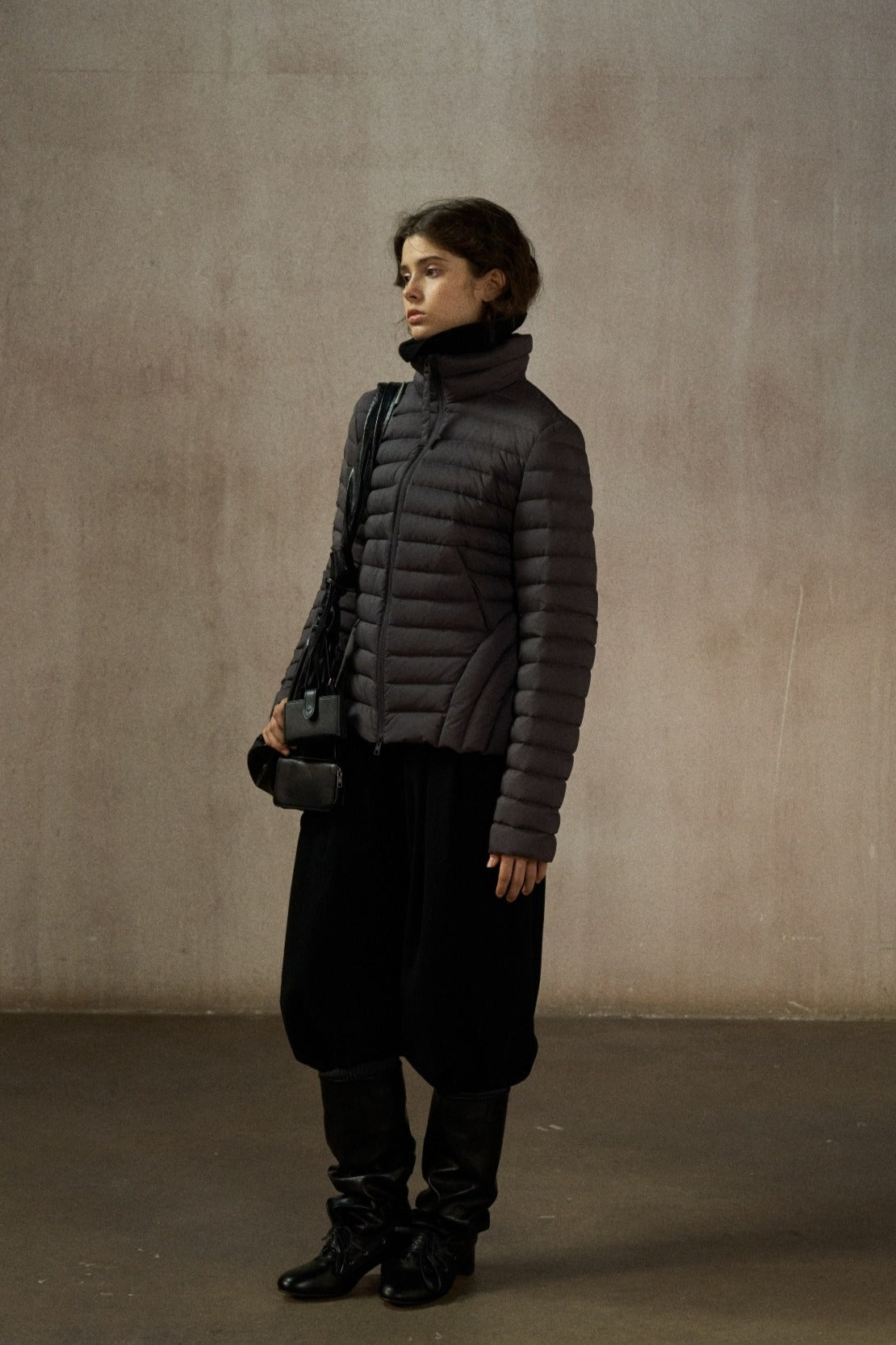 Lightweight hourglass silhouette down jacket | 3 color