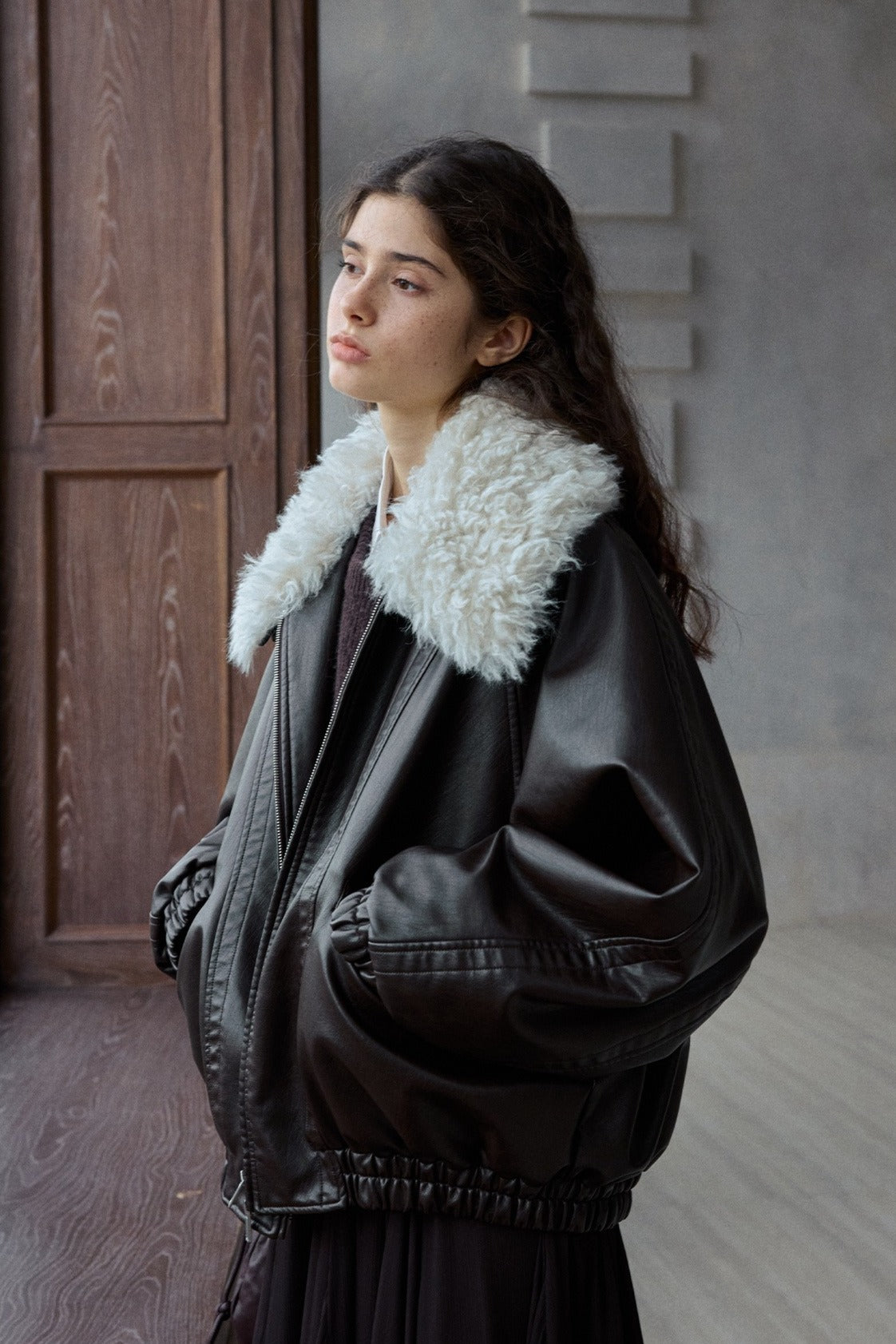 Cozy and chic detachable collar wool-filled PU jacket | 2 color