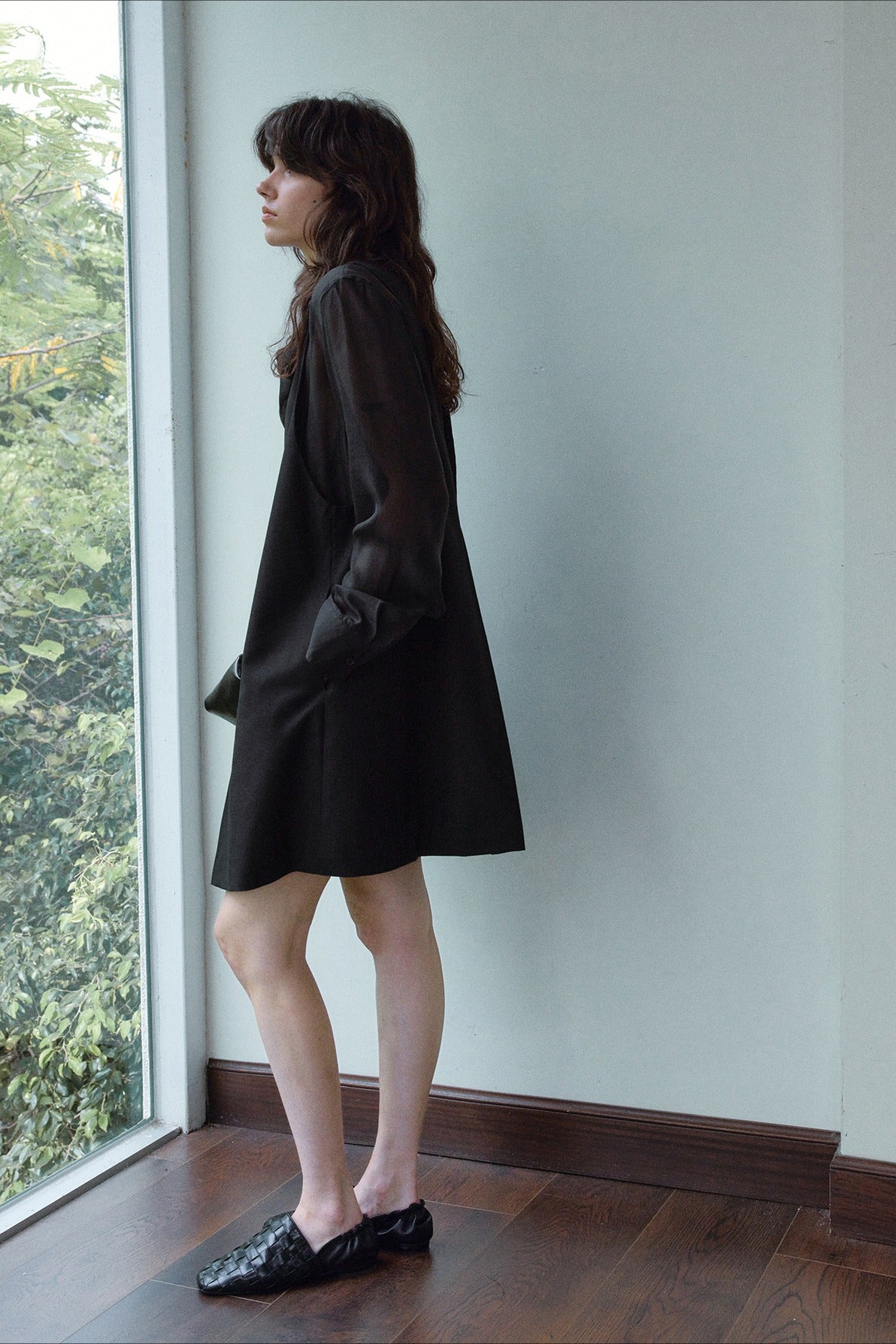 Lightweight and sheer ruffled collar shirt | 4 color