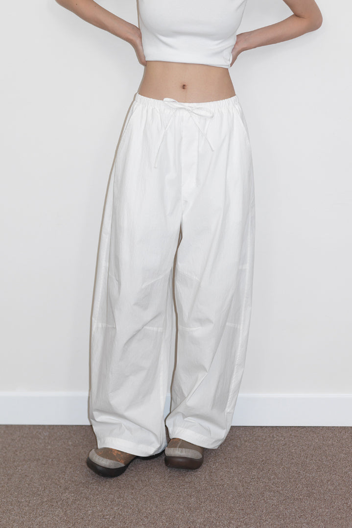 Pantalón de mezcla de algodón con silueta globo | 3 colores