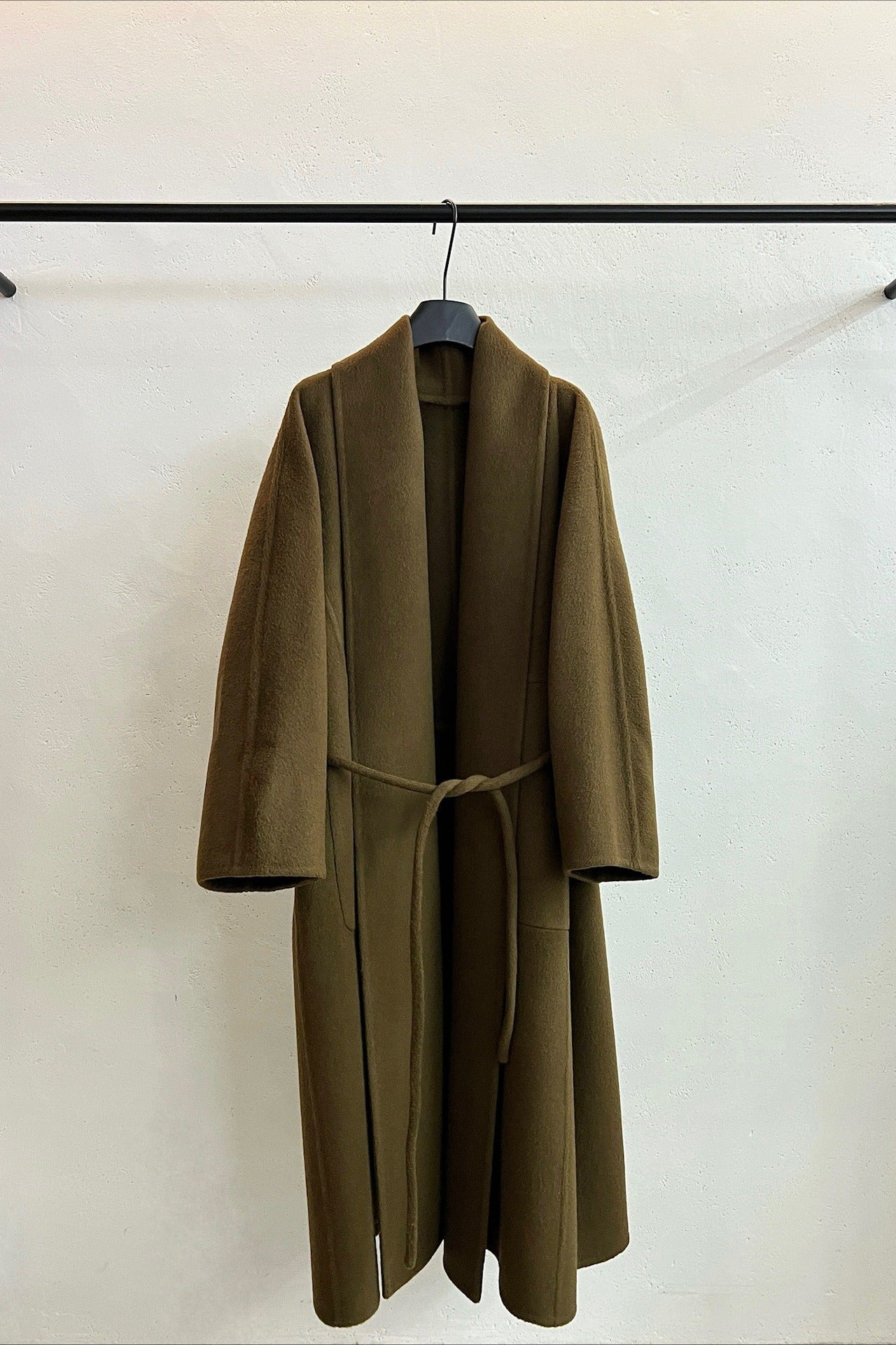 100% wool wide lapel LARGE overcoat