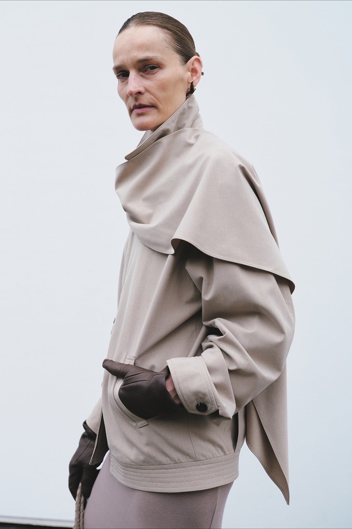 Wool containing detachable scarf chic trench jacket | 2 color