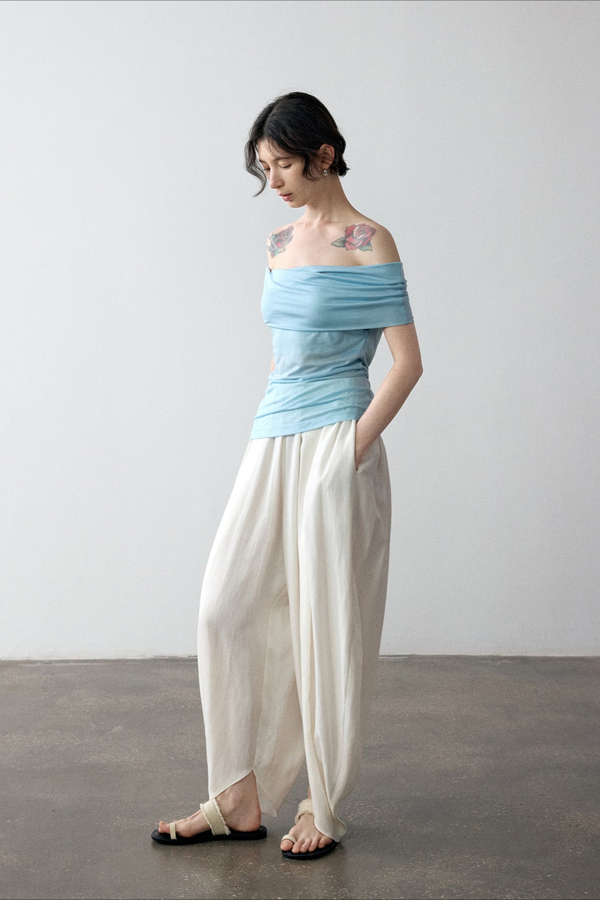 Lyocell blend smooth feel off-shoulder top | 5 color