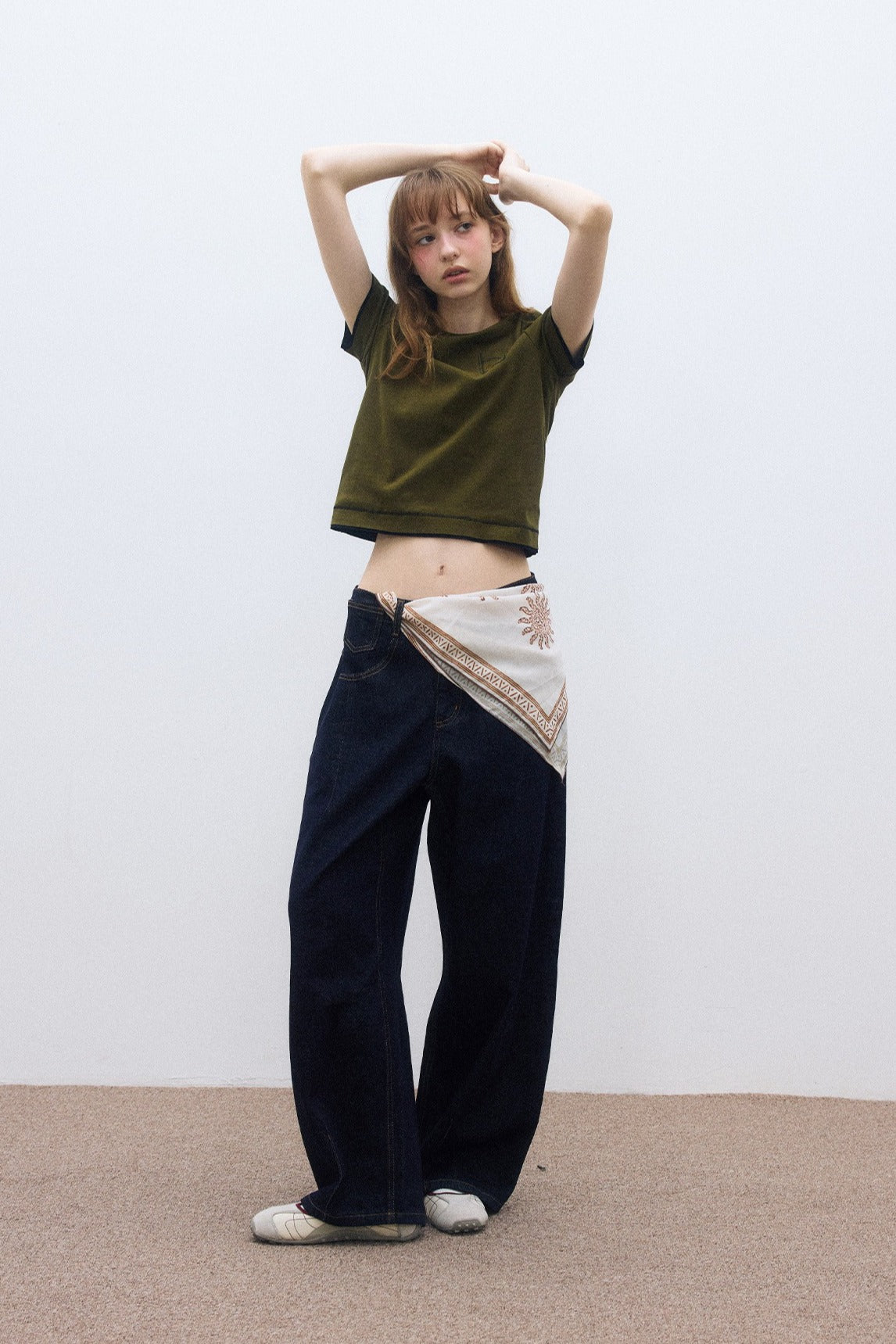 Cotton blend vintage style balloon-fit jeans | 2 color