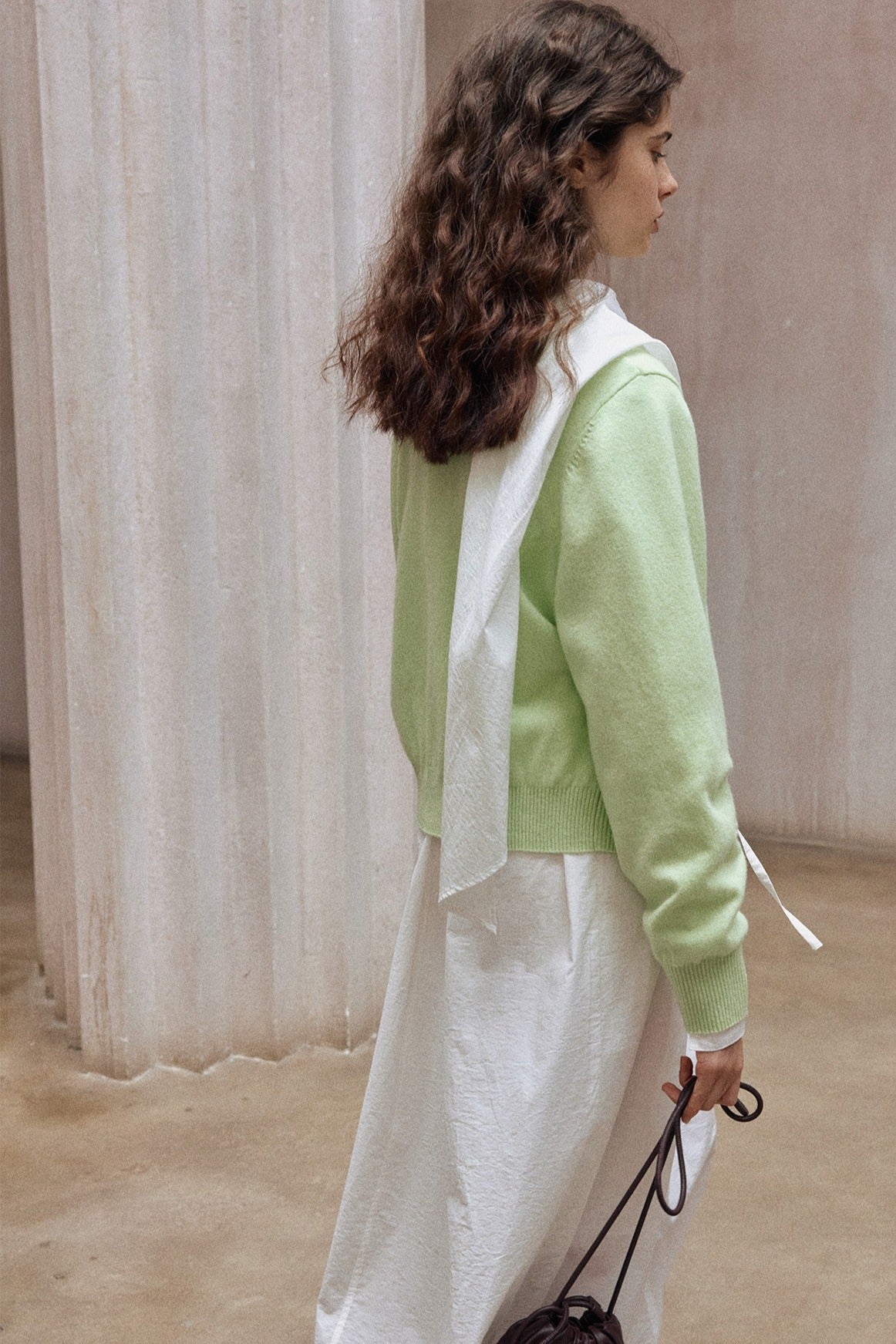 100% wool classic round neck cardigan | 4 color