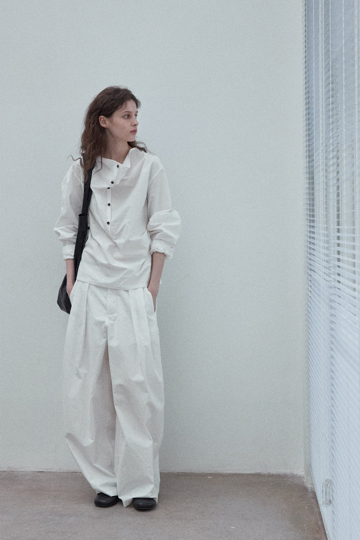 100% cotton cocoon shape pleats casual pants | 3 color