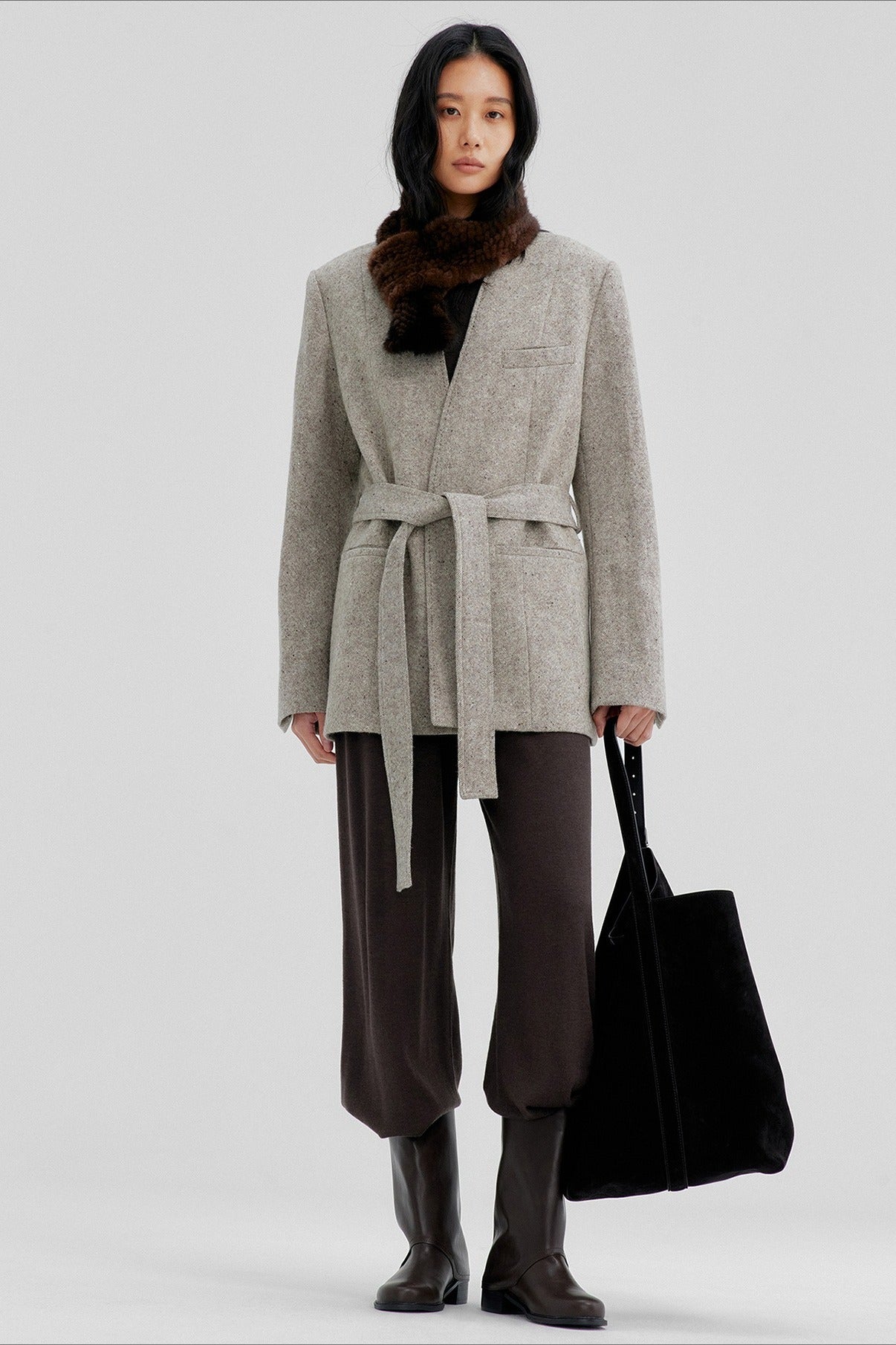 Wool contrasting color elegant mid-length jacket