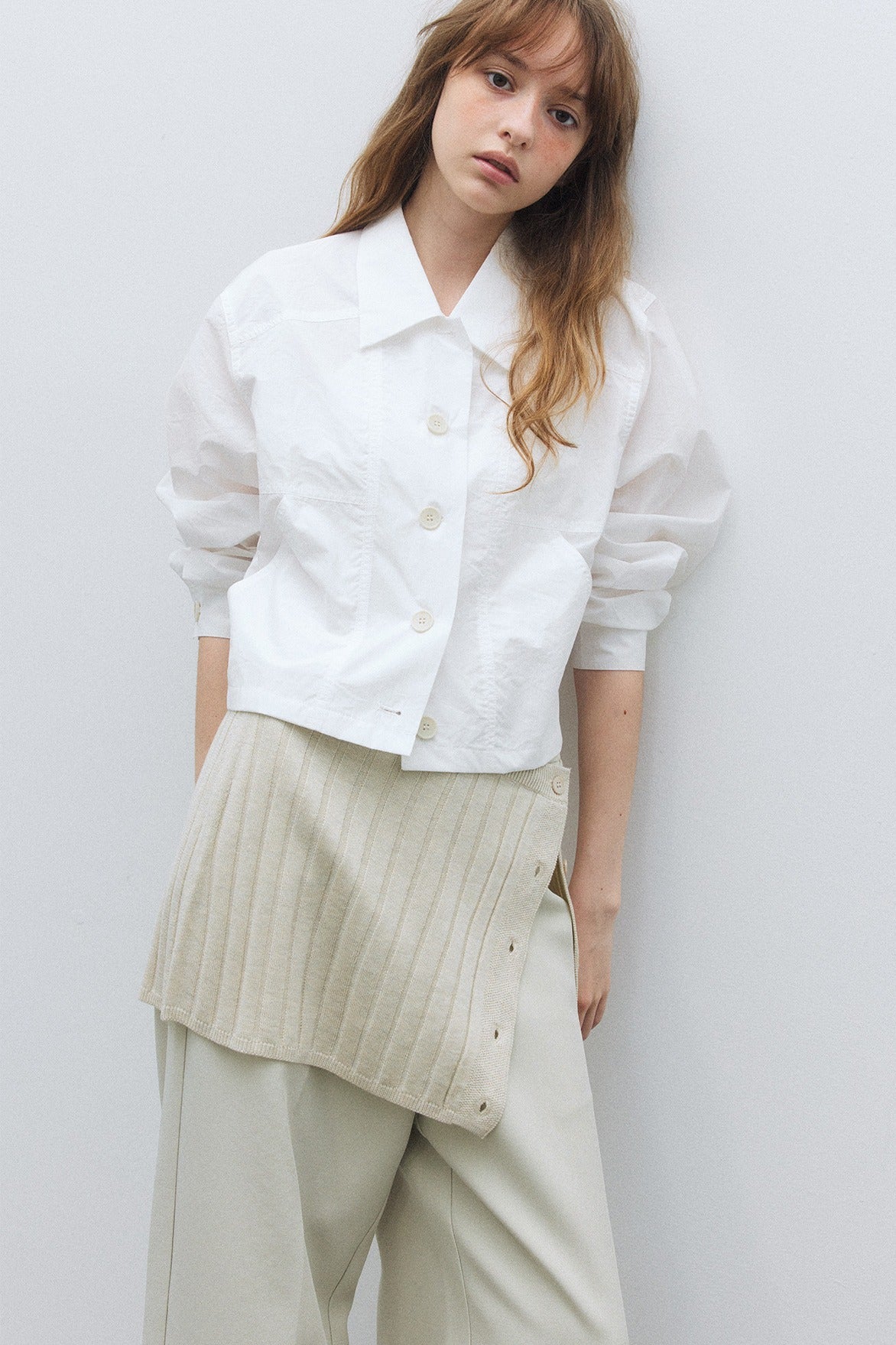 Cotton blend paper-touch fabric cropped throw-on shirt jacket | 3 color