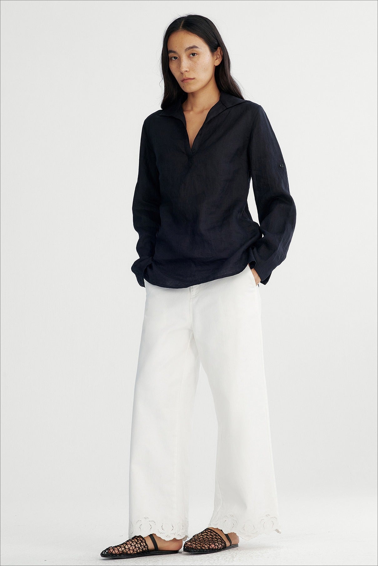 Cotton straight-leg scalloped cutouts hem jeans