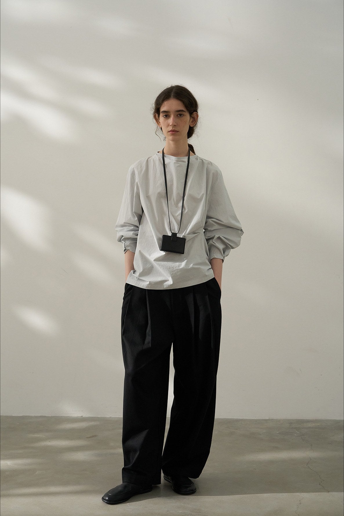 "Ohmi Bleach" cotton twist waist blouse| 3 color