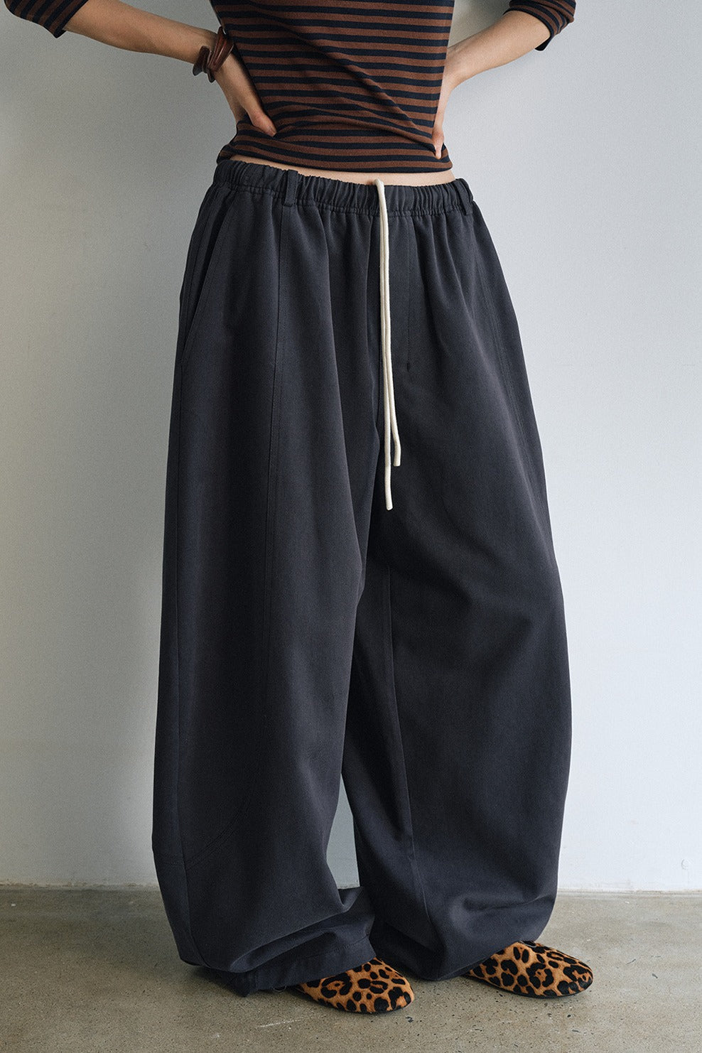 Cotton blend ultra-relaxed patchwork banana silhouette pants | 5 color