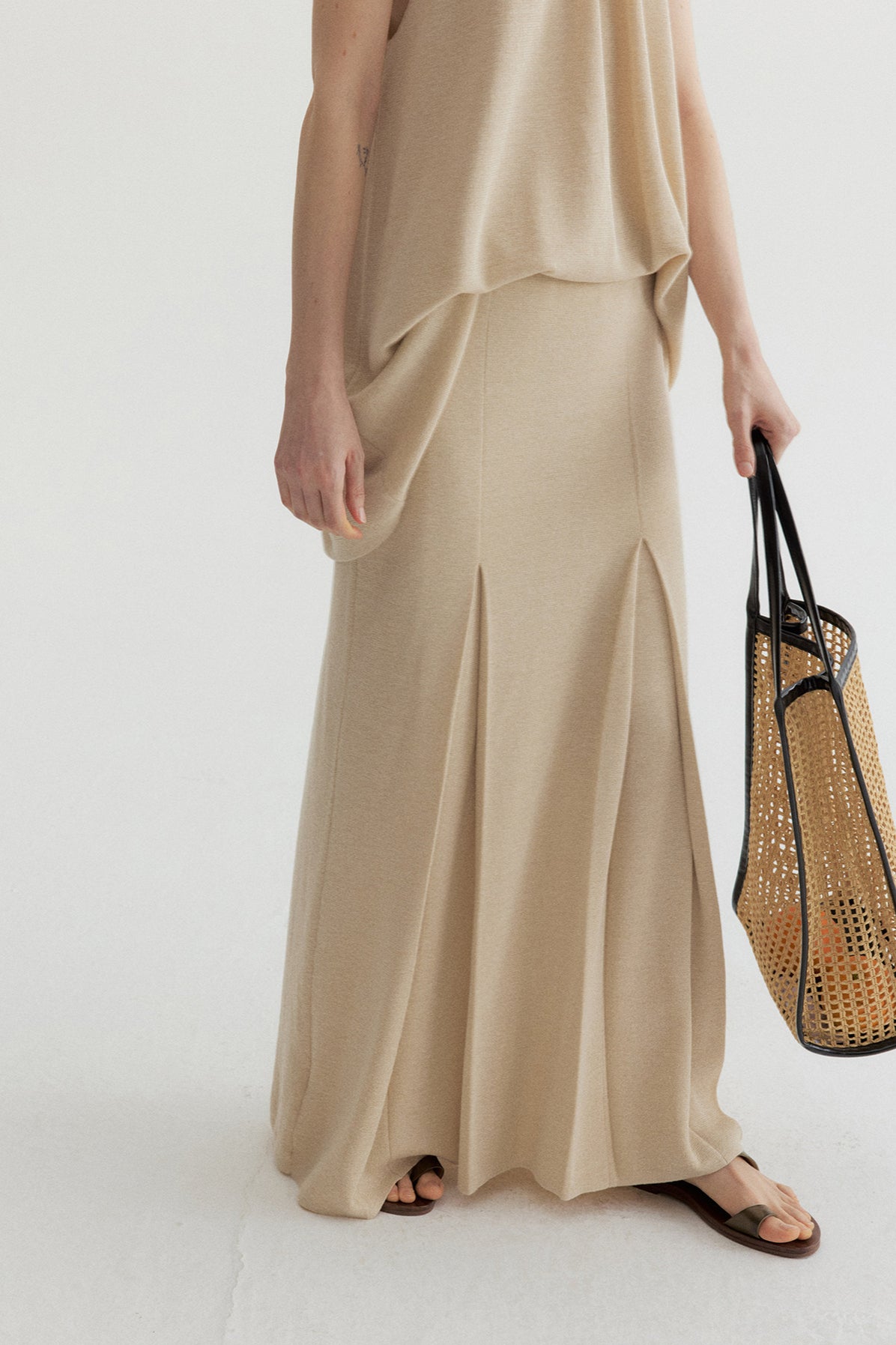 Viscose blend pleated A-line drape skirt | 3 color