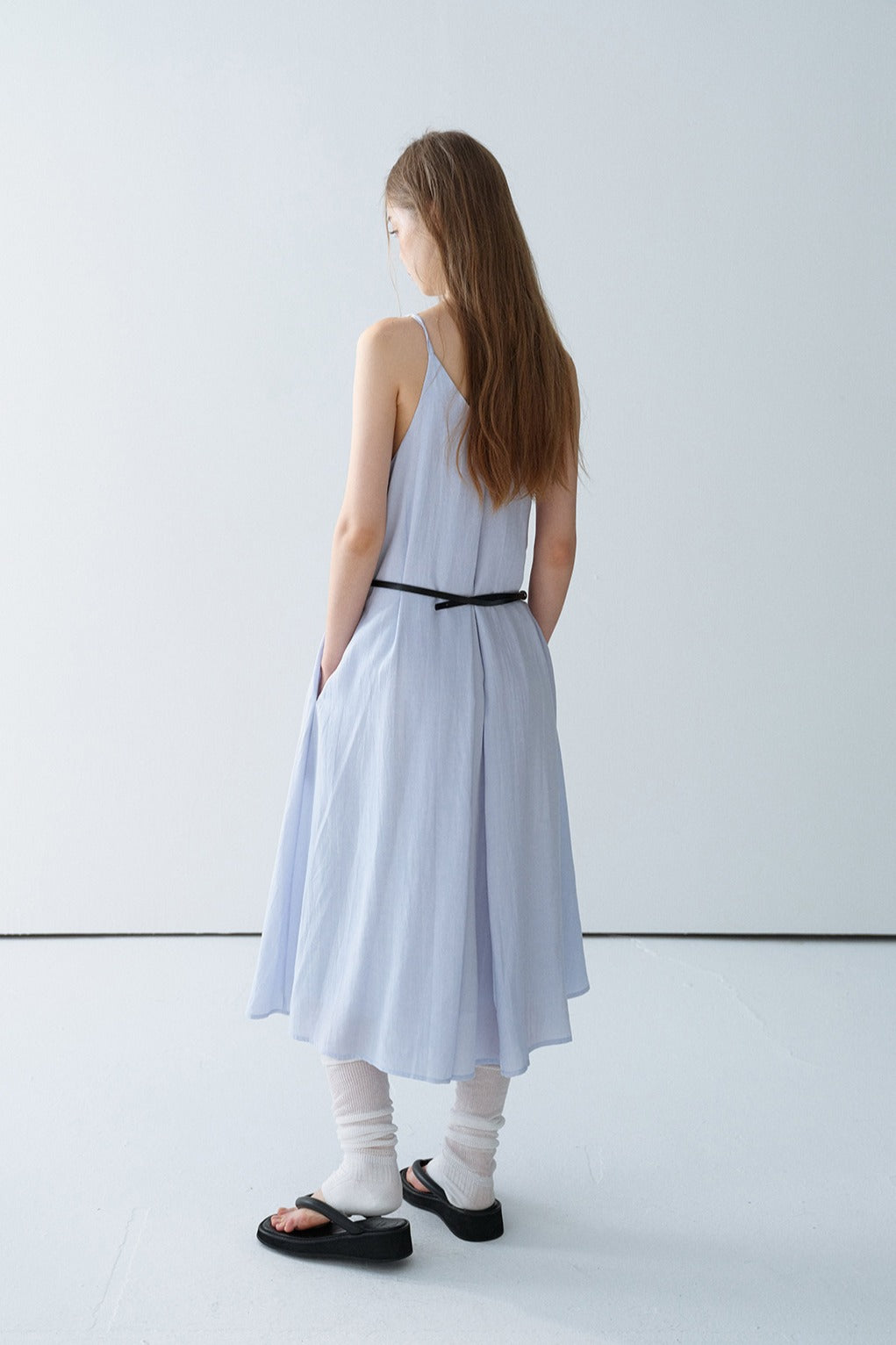 Lyocell blend linen V-neck loose fit strap dress | 3 color