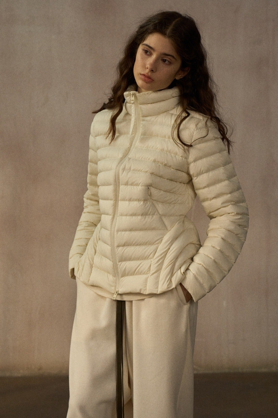 Lightweight hourglass silhouette down jacket | 3 color