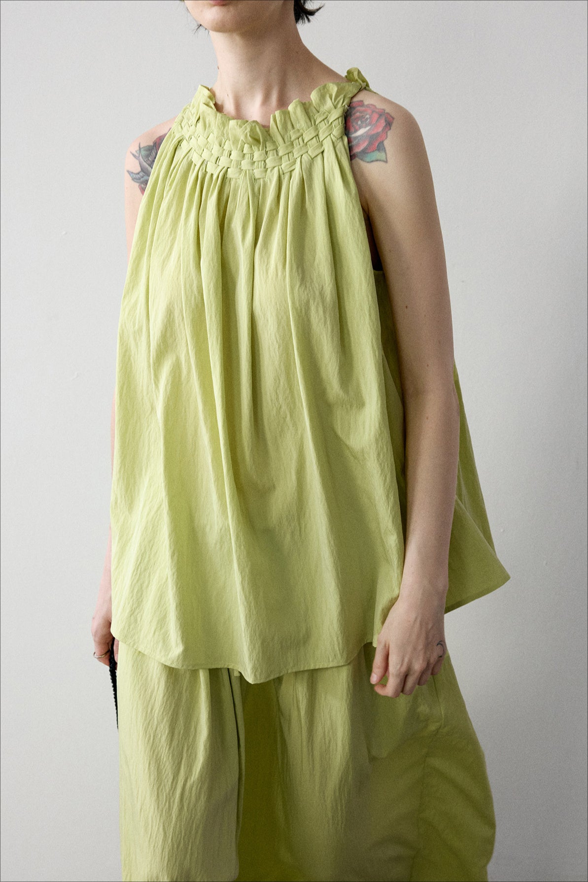 Viscose blend hand-crafted peplum neck vest | 4 color