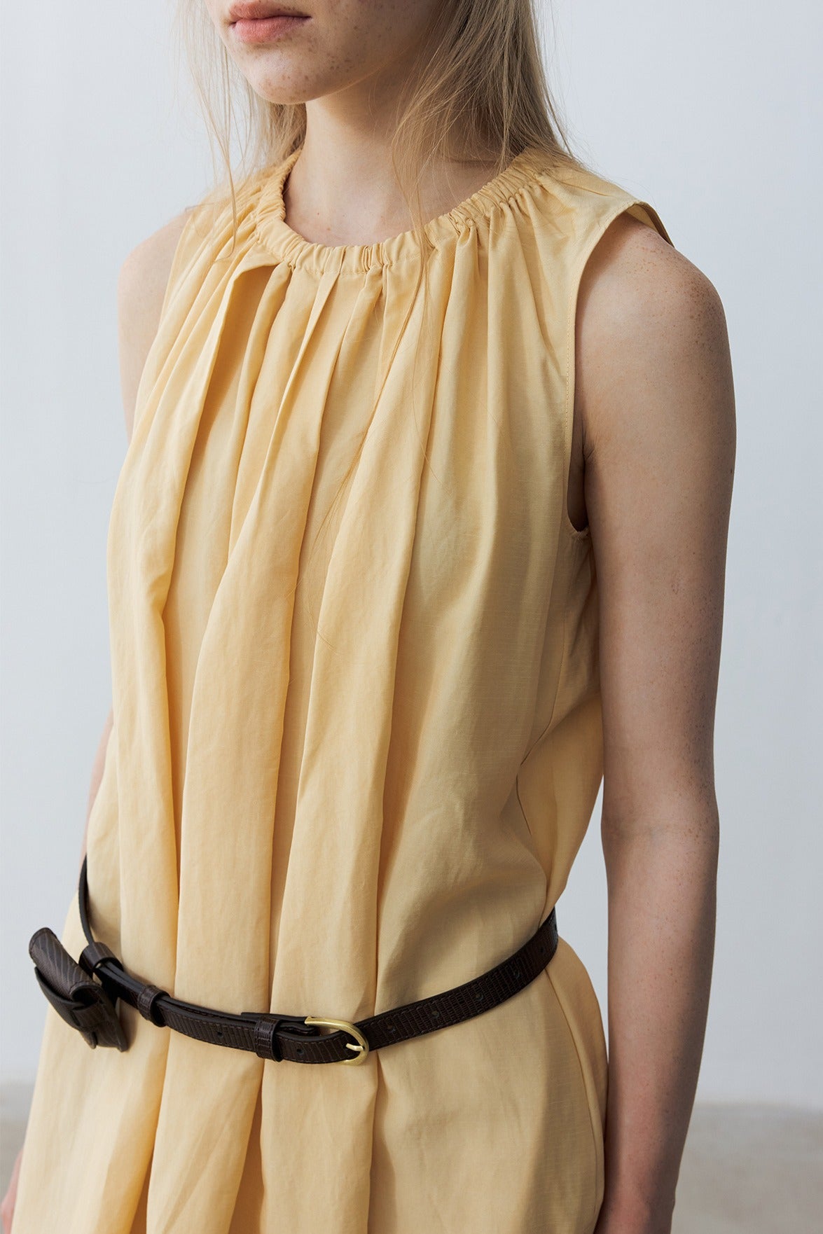 Lyocell blend pleated neck sleeveless dress | 3 color