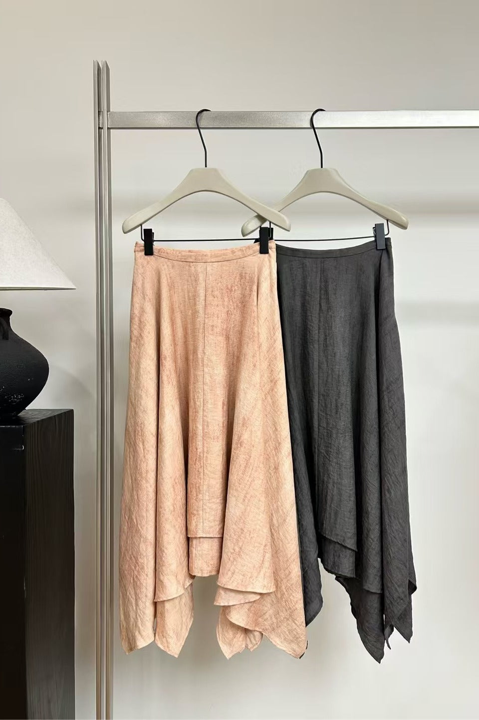 Linen containing flowing charm irregular hem skirt | 2 color