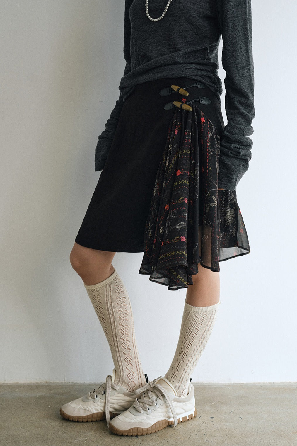 Viscose blend retro style street-ready skirt | 2 color