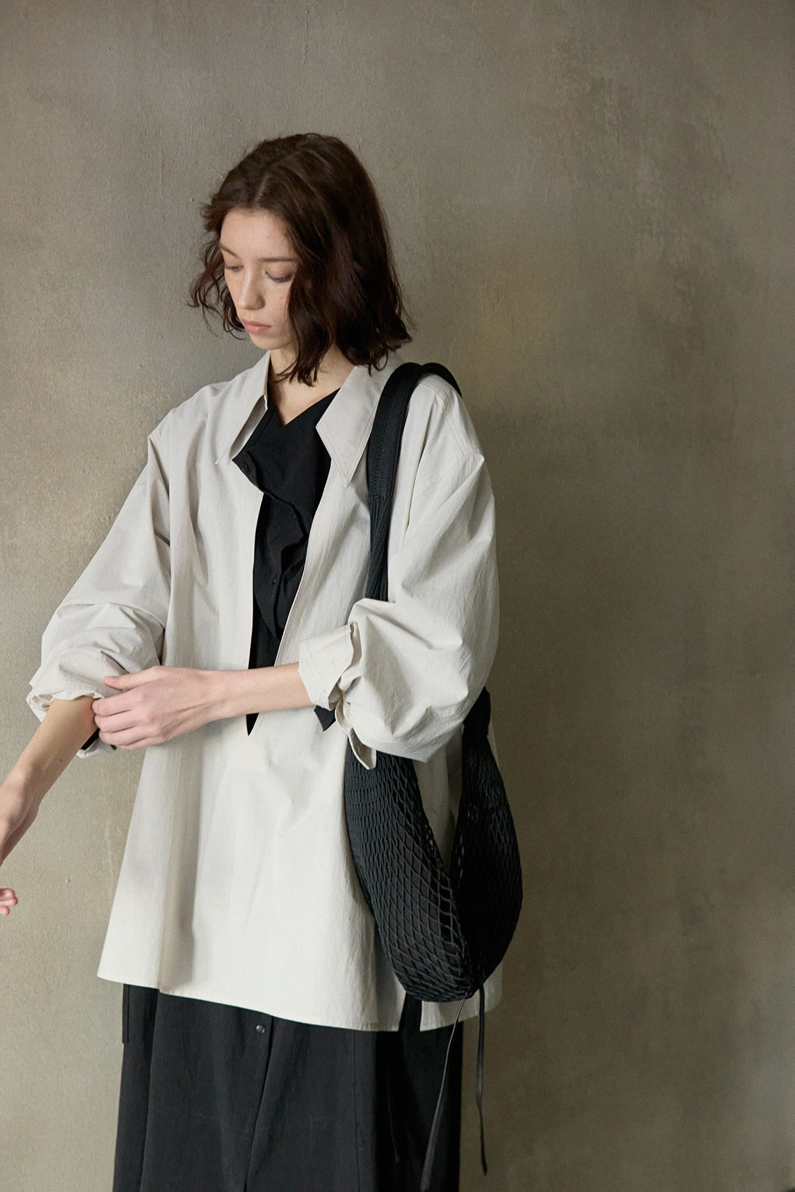 100 cotton big V-neck loose shirt | 4 color