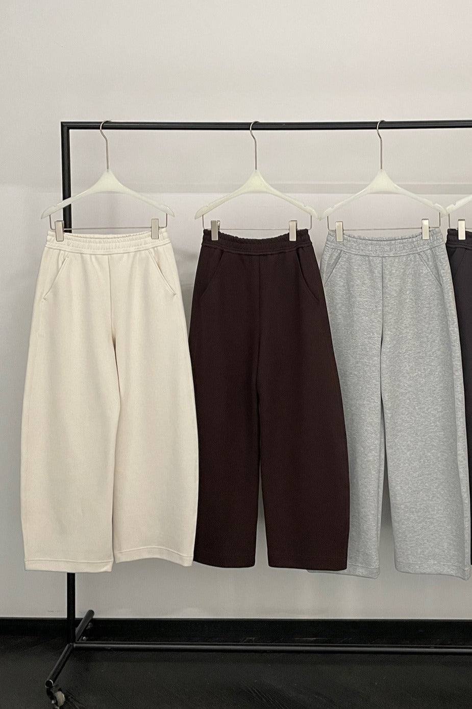 Cotton blend cocoon silhouette jogger | 4 color