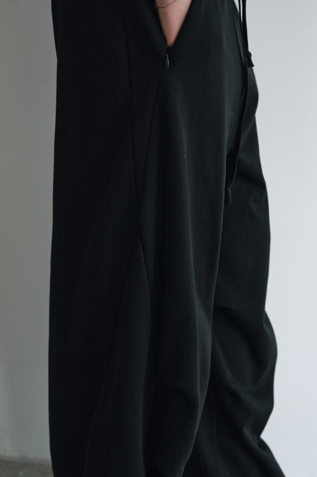 Cotton blend structured design sweatpants | 3 color