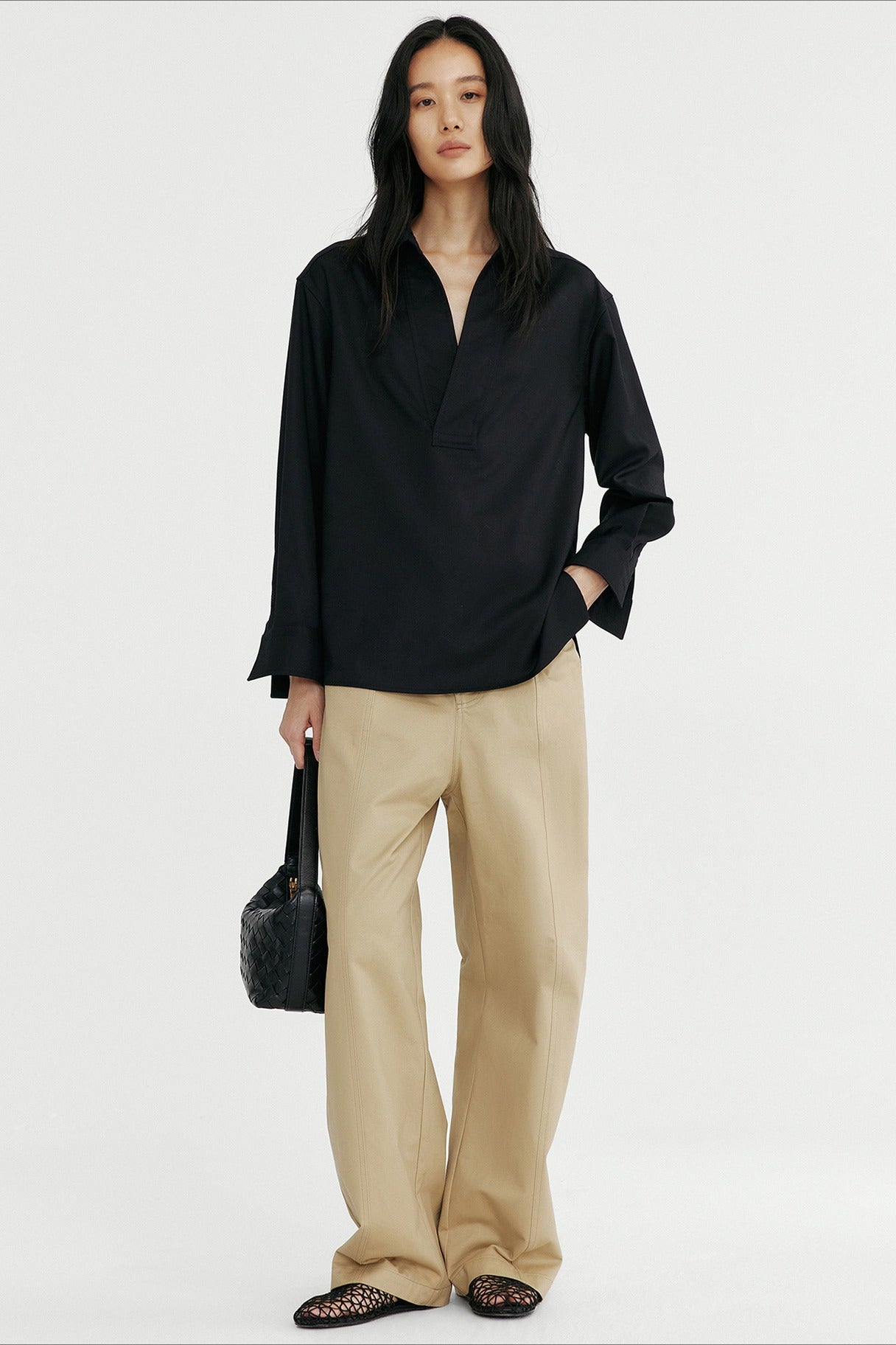 Fluid drape V-neck casual shirt | 2 color