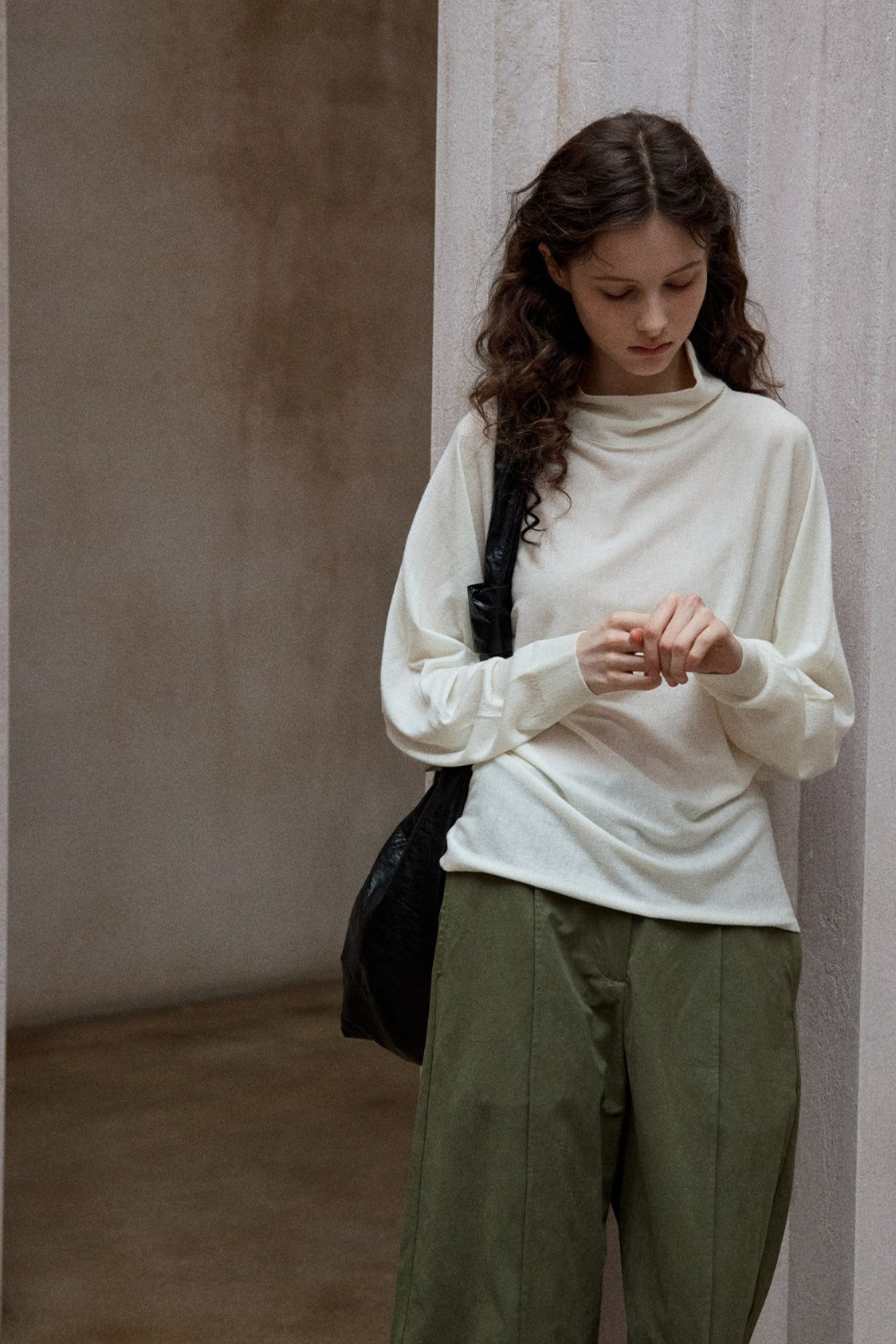 Wool containing soft and elastic waisted top | 7 color