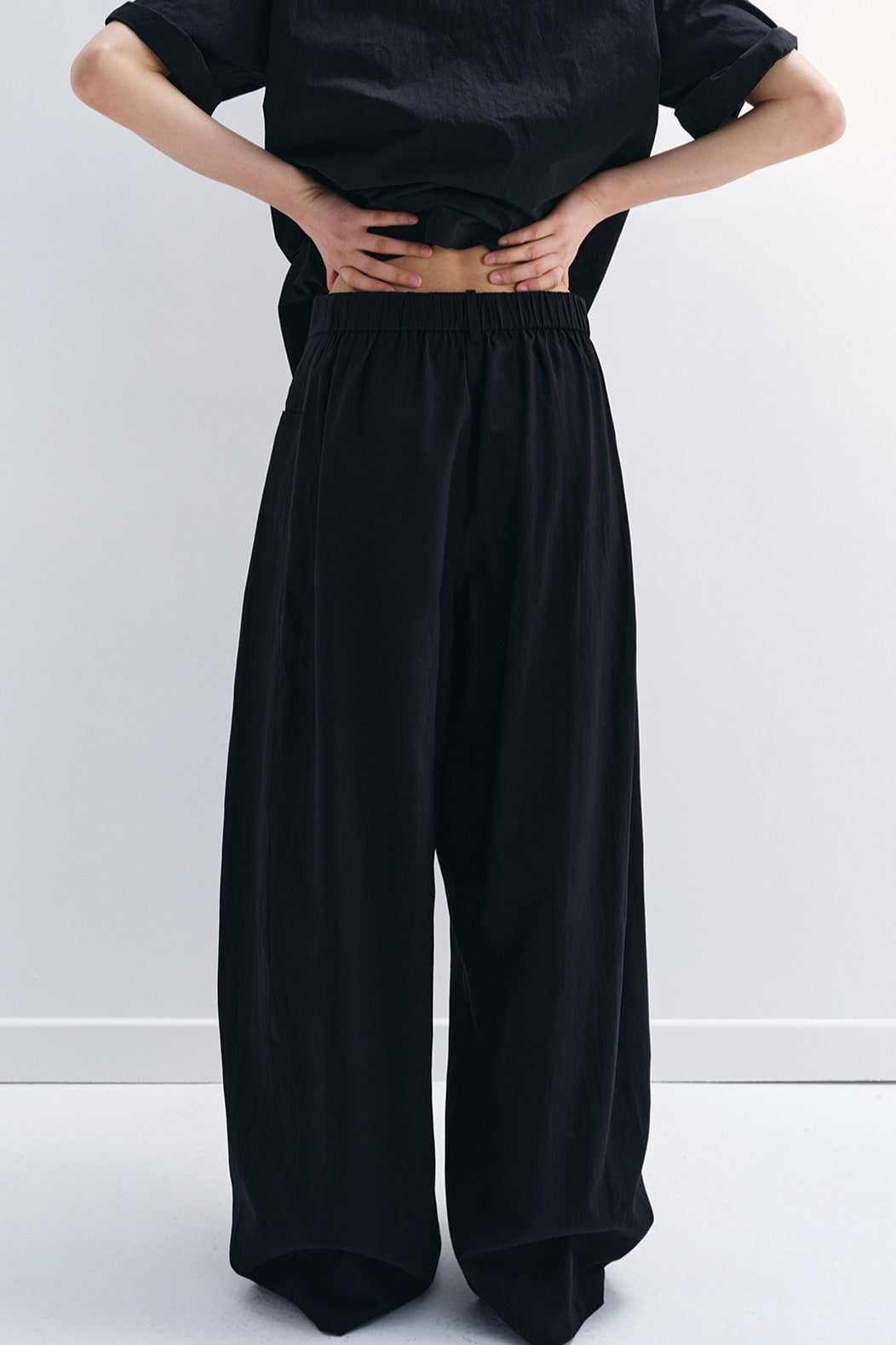Viscose blend cool feel banana-shape loose pants | 4 color