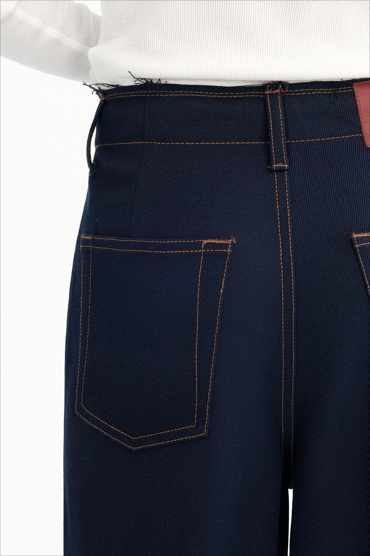 Structured sharp straight-leg raw-waistline stitching jeans