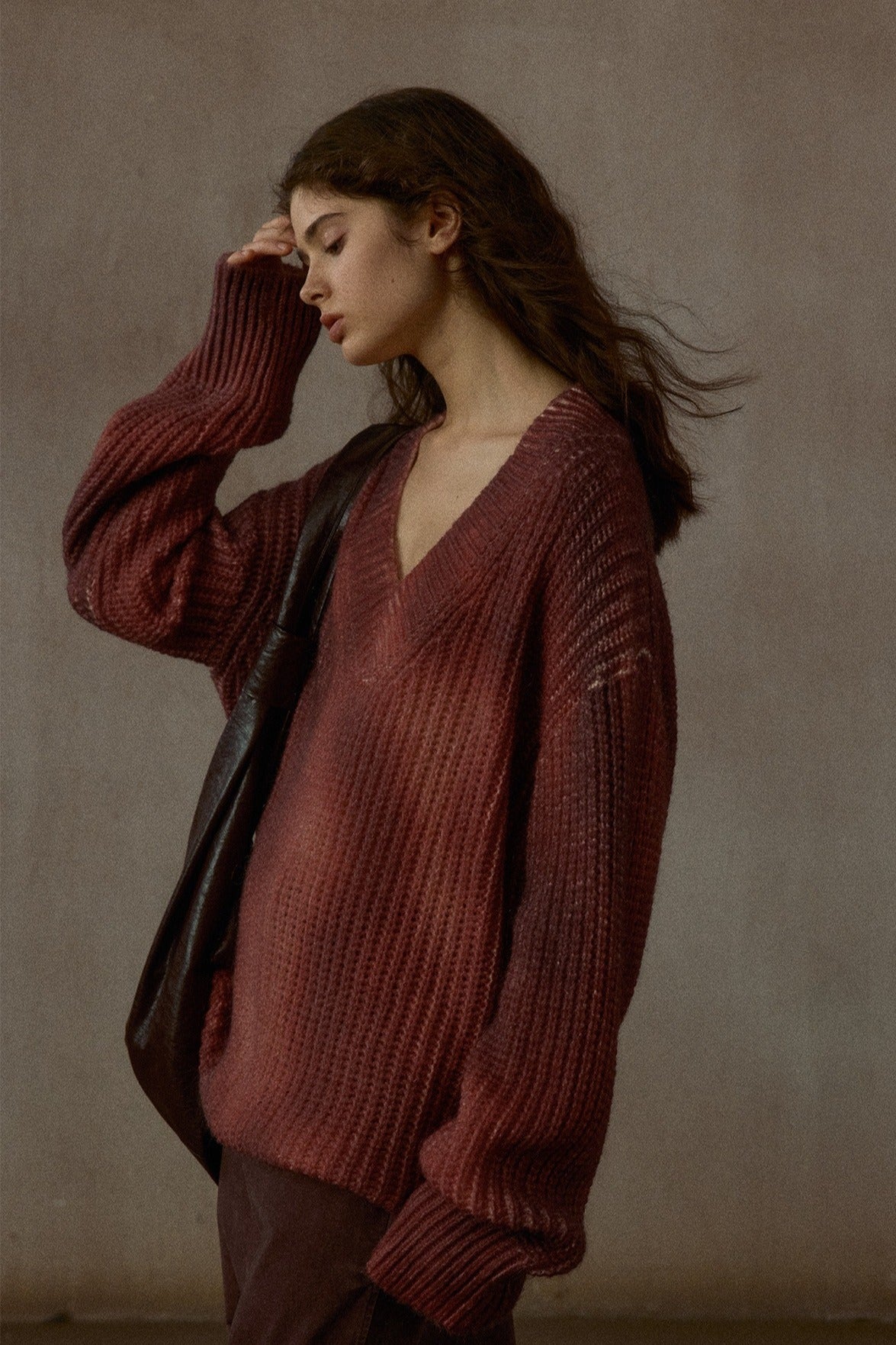 Chunky knit loose-fit V-neck drape sweater | 4 color