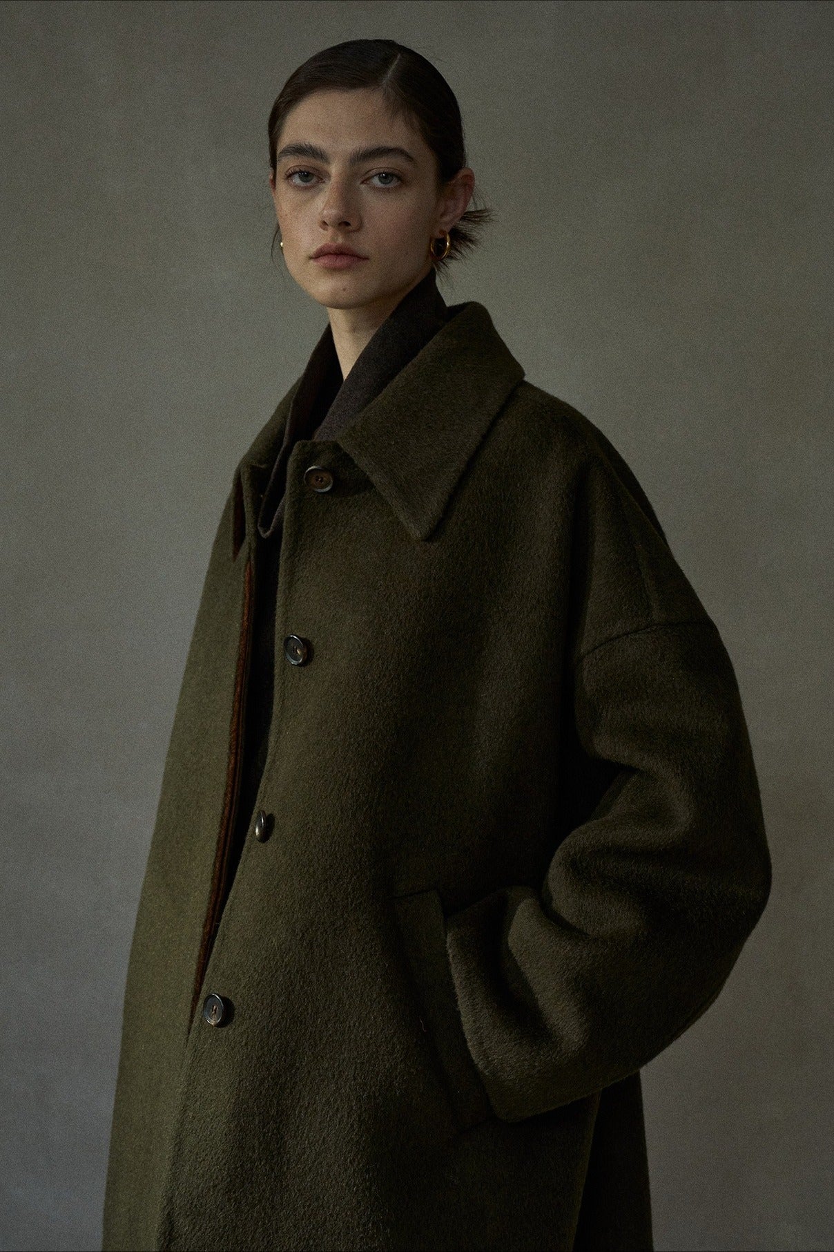 Wool riched structured silhouette mid-length coat | 3 color