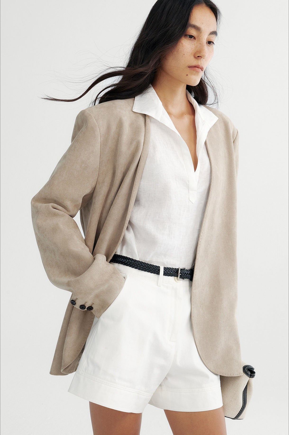 Hemp clean fit half-placket V-neck shirt | 2 color