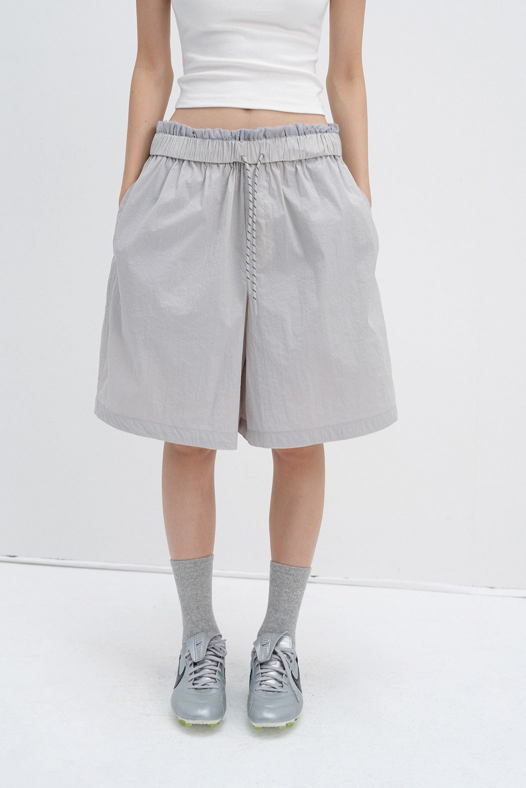 Versatile shorts with elastic waist | 3 color