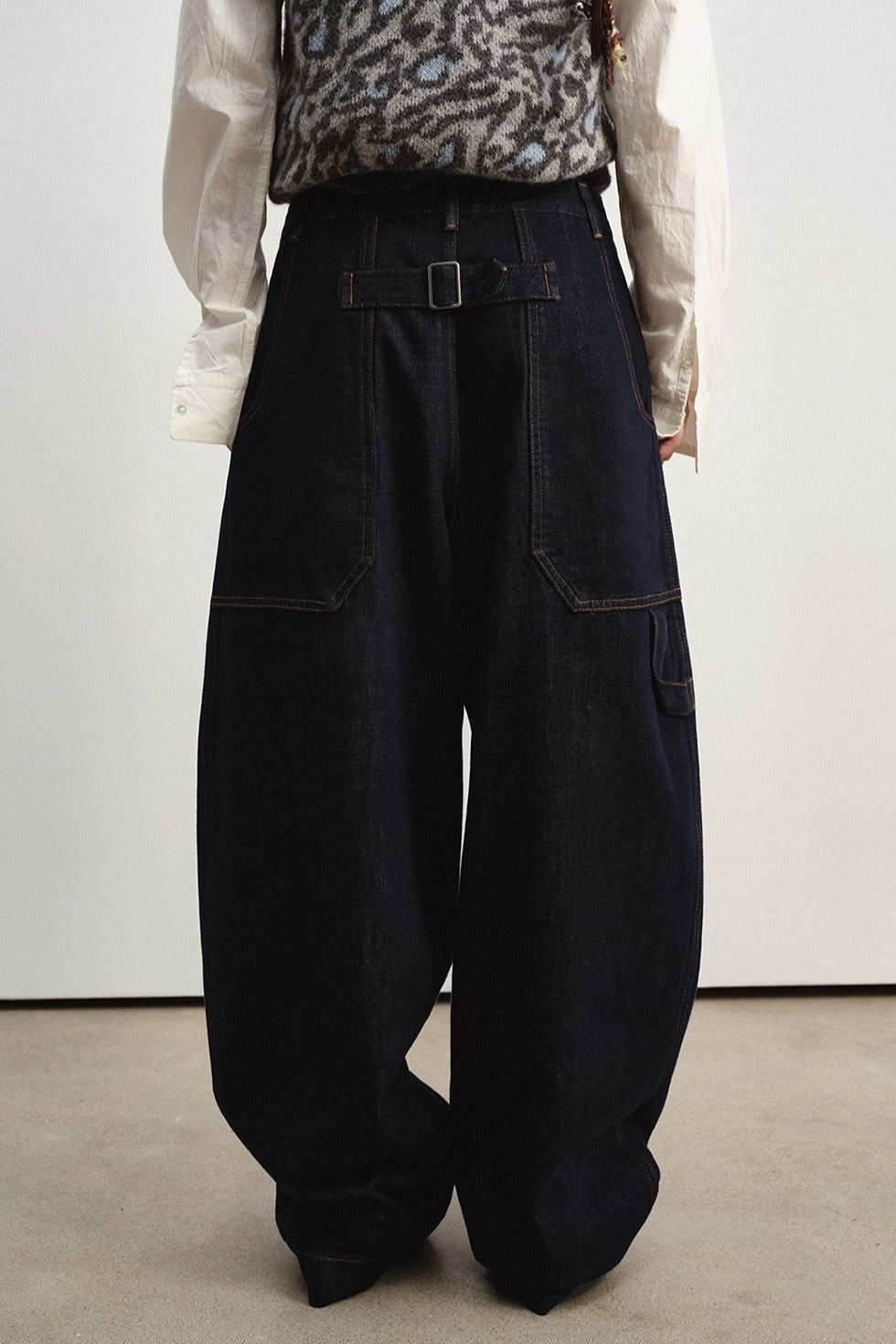 Cotton blend ultra-wide-leg silhouetted jeans | 2 color