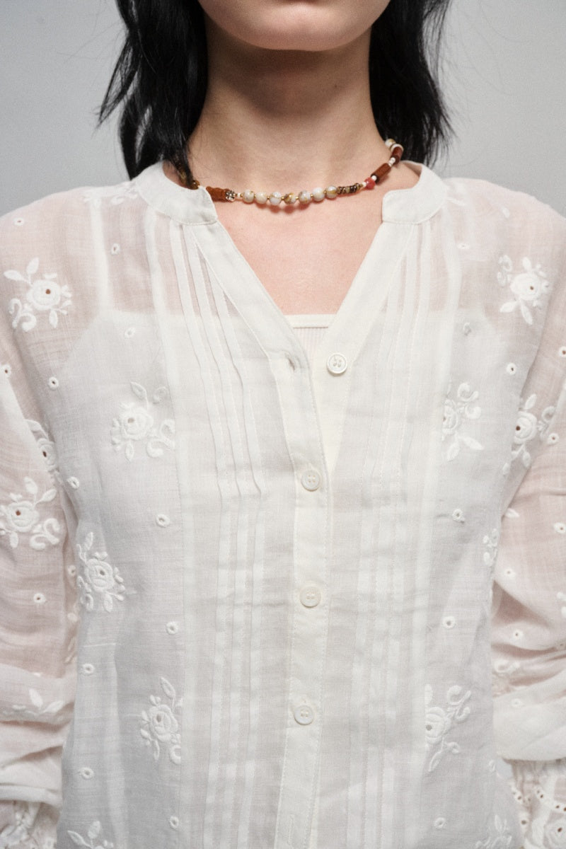 Chemise décontractée 100 % ramie avec découpes brodées