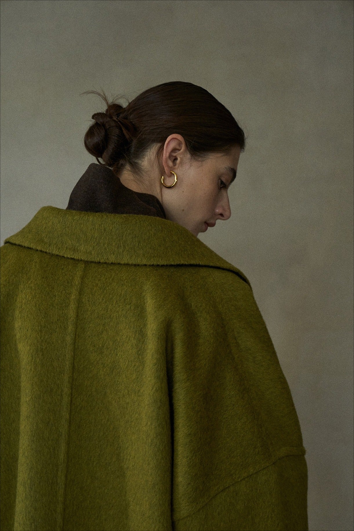Wool riched structured silhouette mid-length coat | 3 color
