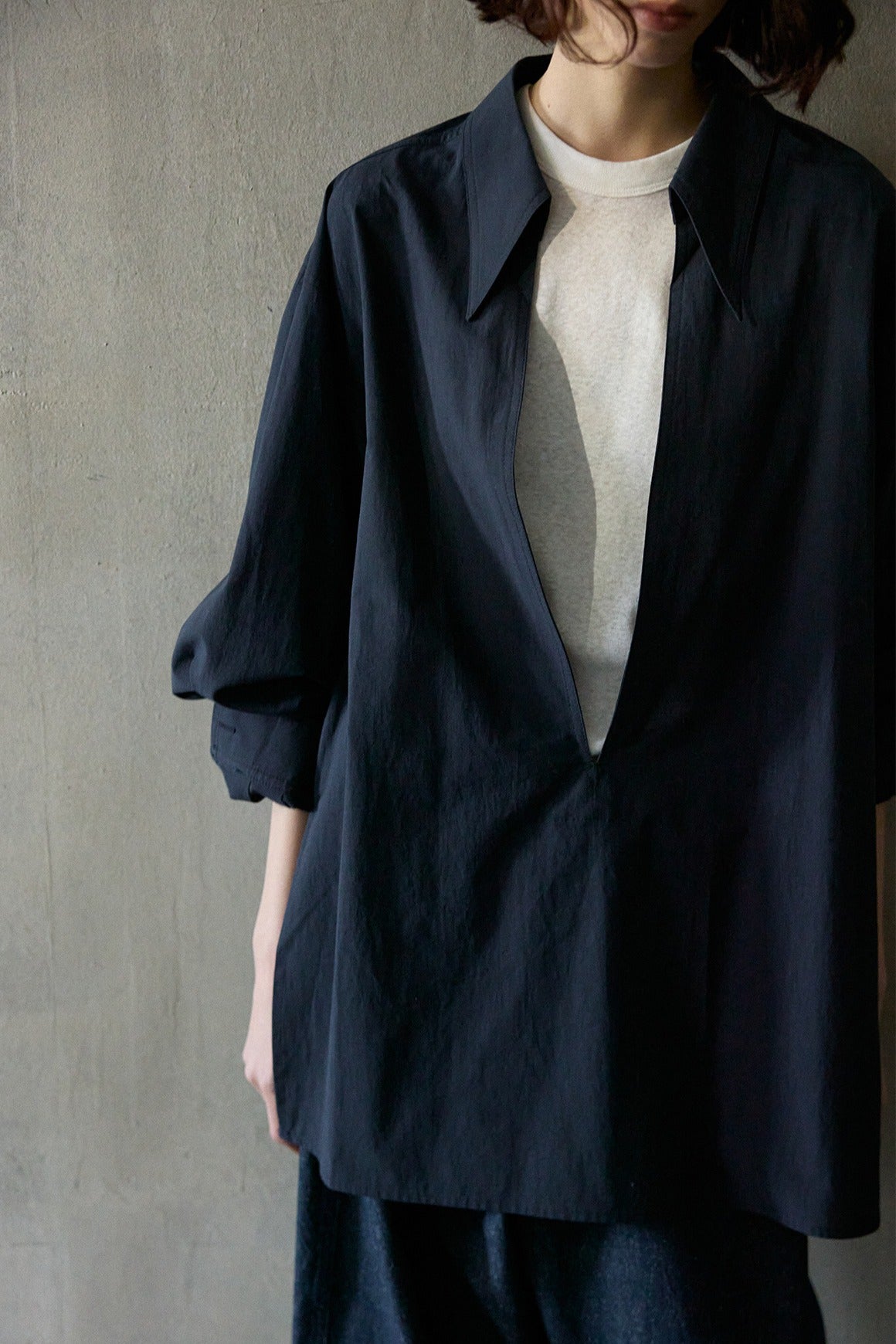 100 cotton big V-neck loose shirt | 4 color