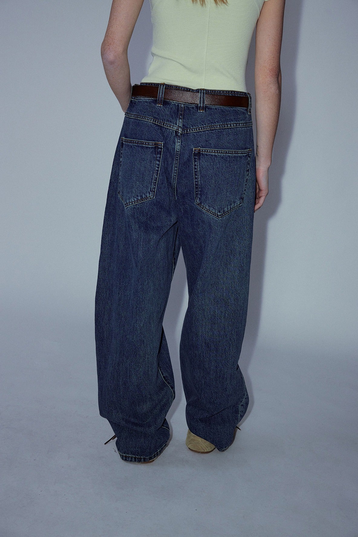 Banana-leg silhouette loose jeans | 2 color