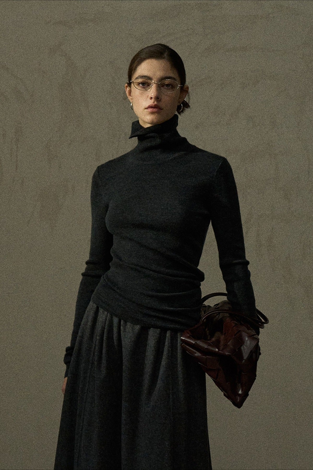 Jersey de cuello alto con bajo irregular, 100% lana | 7 colores