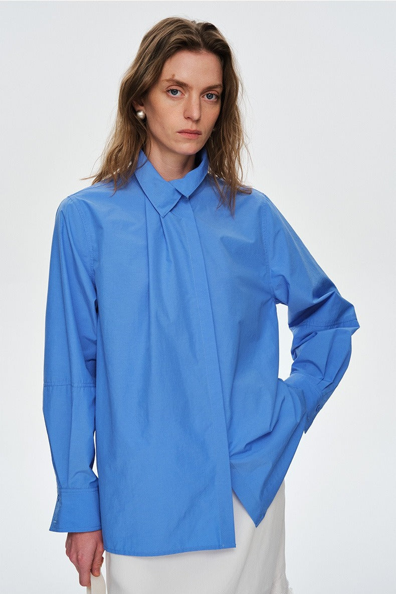 Camisa de mezcla de algodón con escote asimétrico | 8 colores