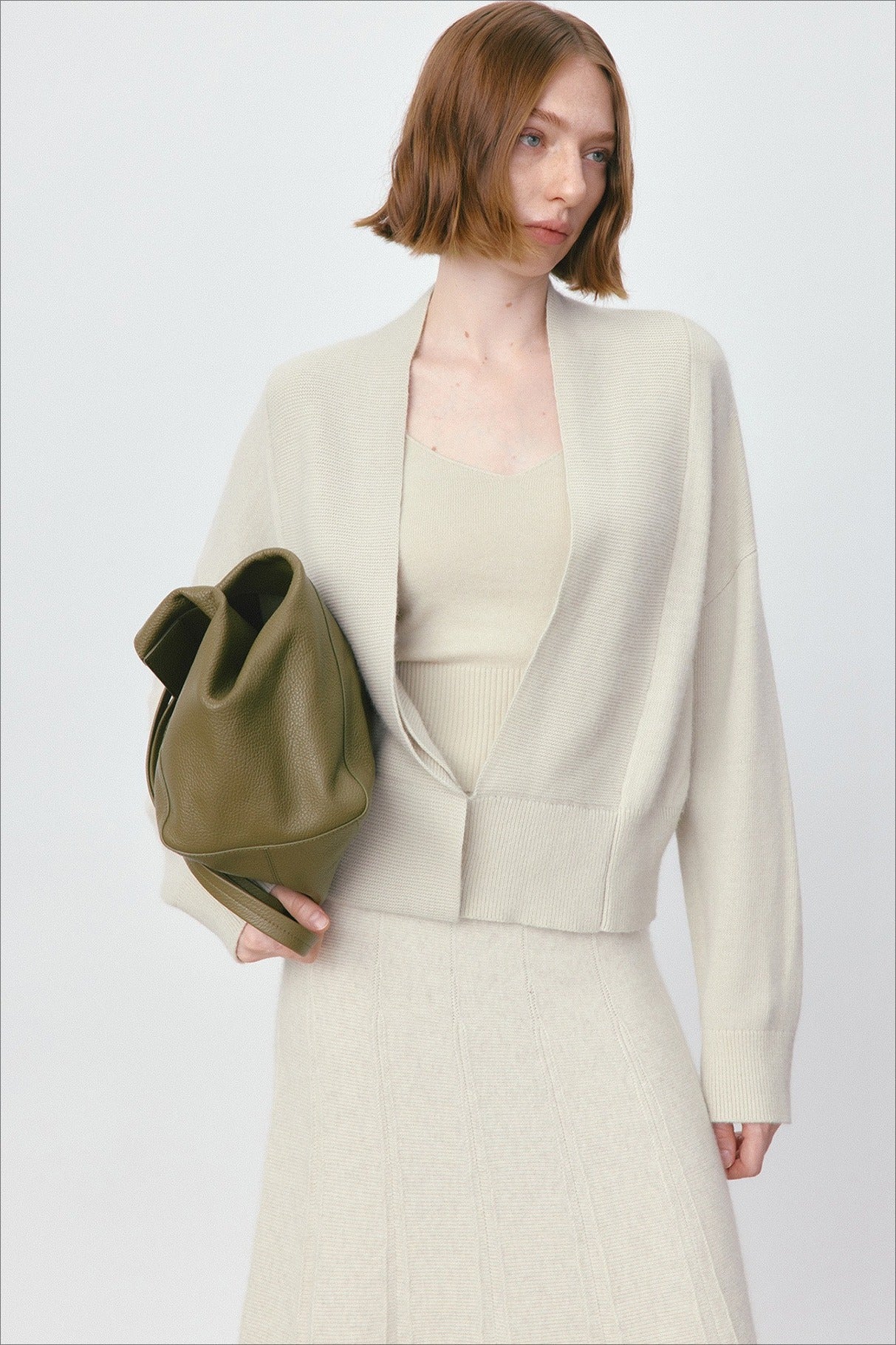 Large V-neck buttoned waist sweater | 2 color