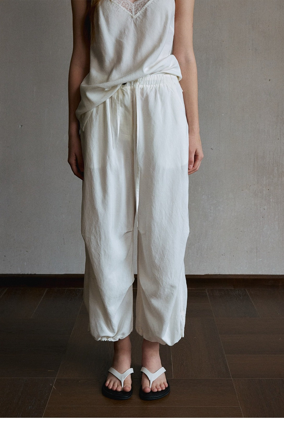 Pantalon à revers élastiques légers | 2 couleurs