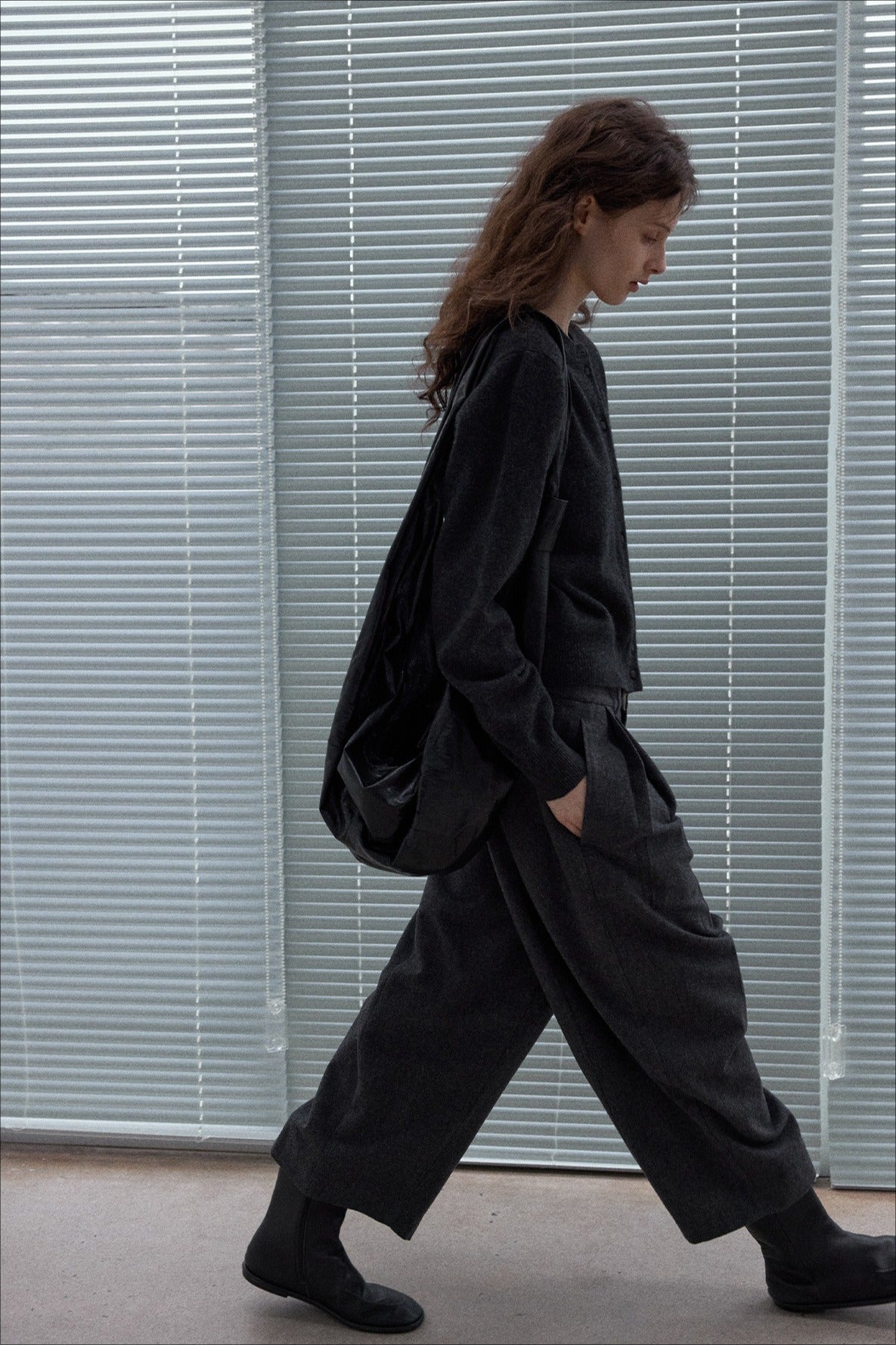 Wool blend wide-leg curved cropped pants | 3 color