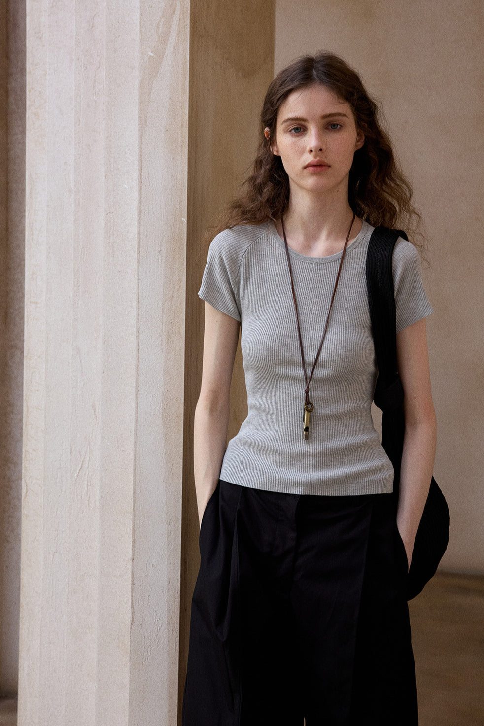 Viscose blend open back T-shirt | 4 color