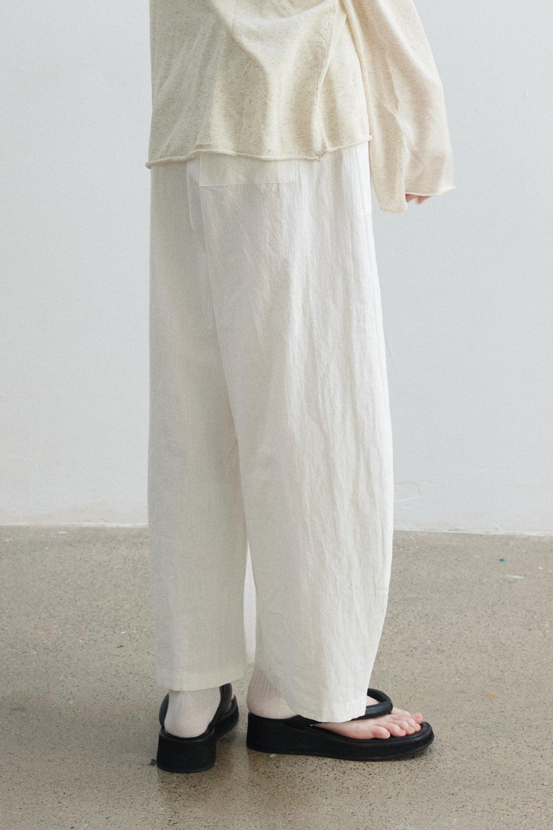 Cotton blend linen sickle shape wide-leg 8/9 pants | 4 color
